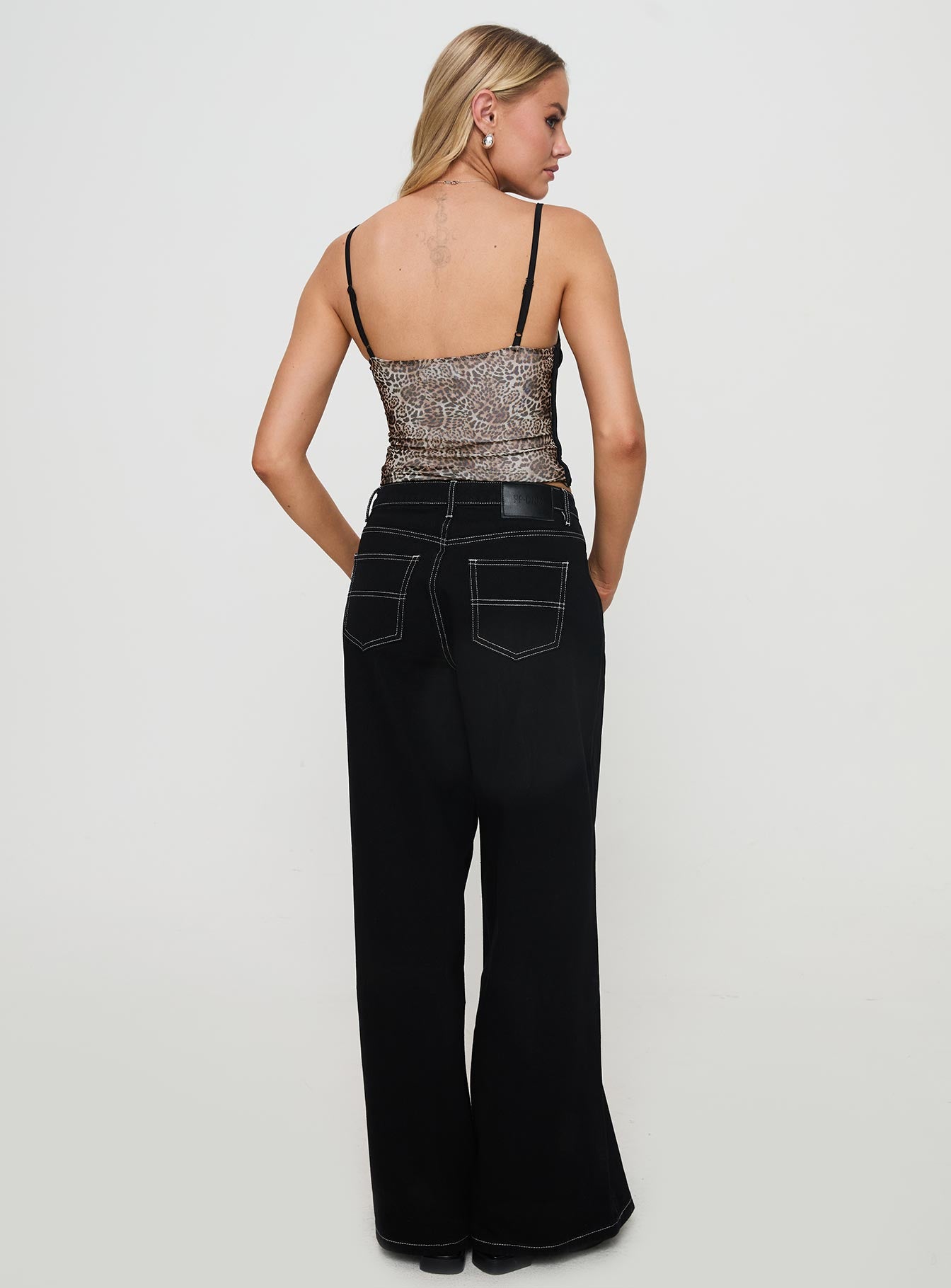 Naylor Mid Rise Wide Leg Jeans Mid Black - Image 5