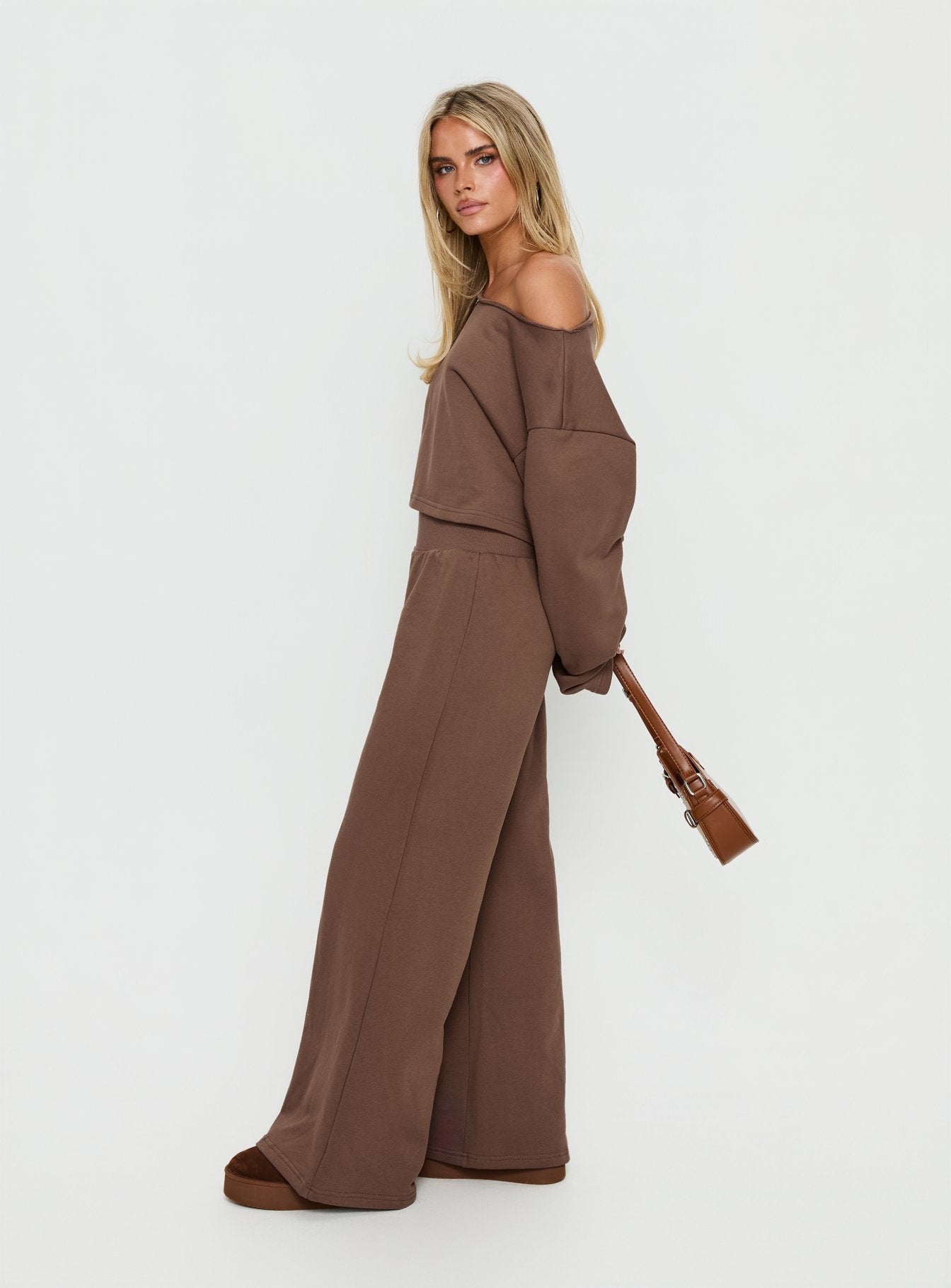 Peaks Flared Track Pants Cocoa - Image 4