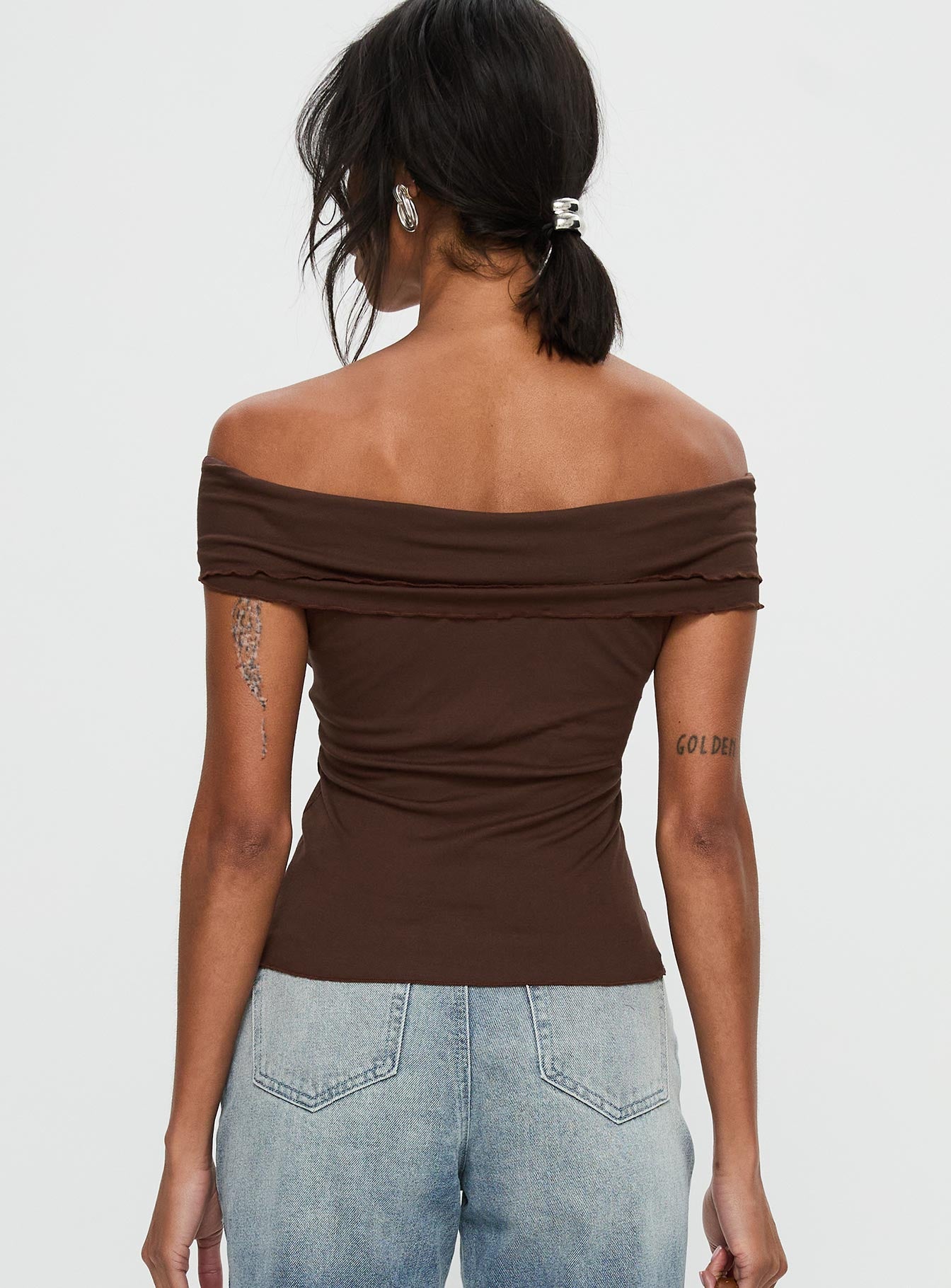 Suspiria Twist Off Shoulder Top Chocolate - Image 5