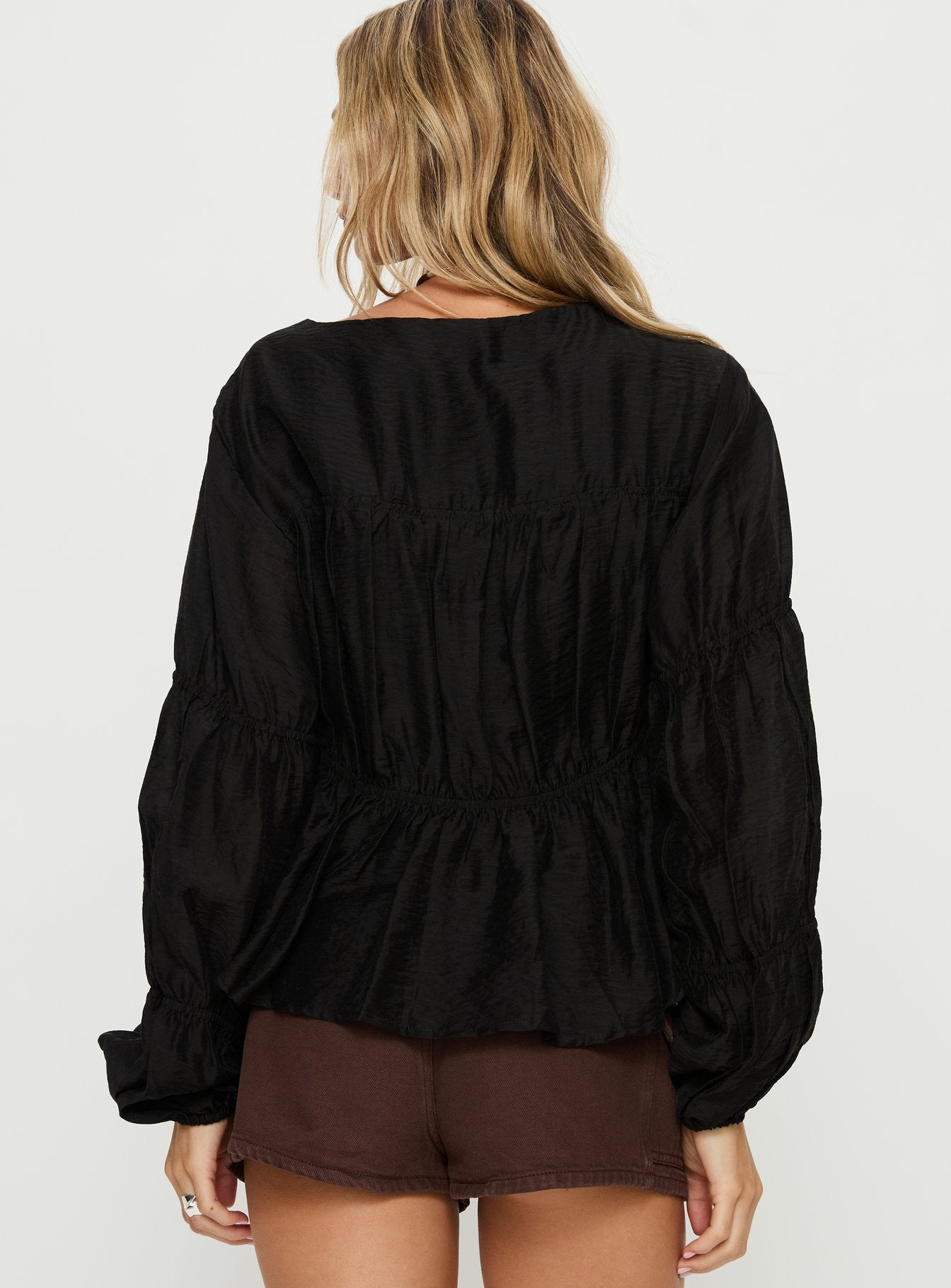 Xamira Ruched Long Sleeve Top Black - Image 4