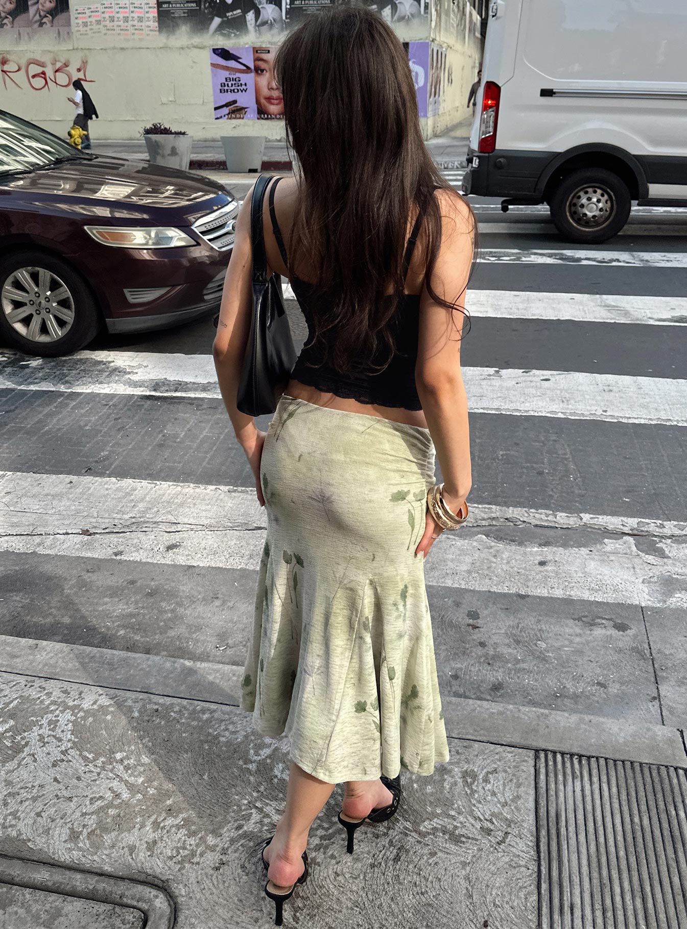 Lewish Low Rise Midi Skirt Green Floral - Image 11