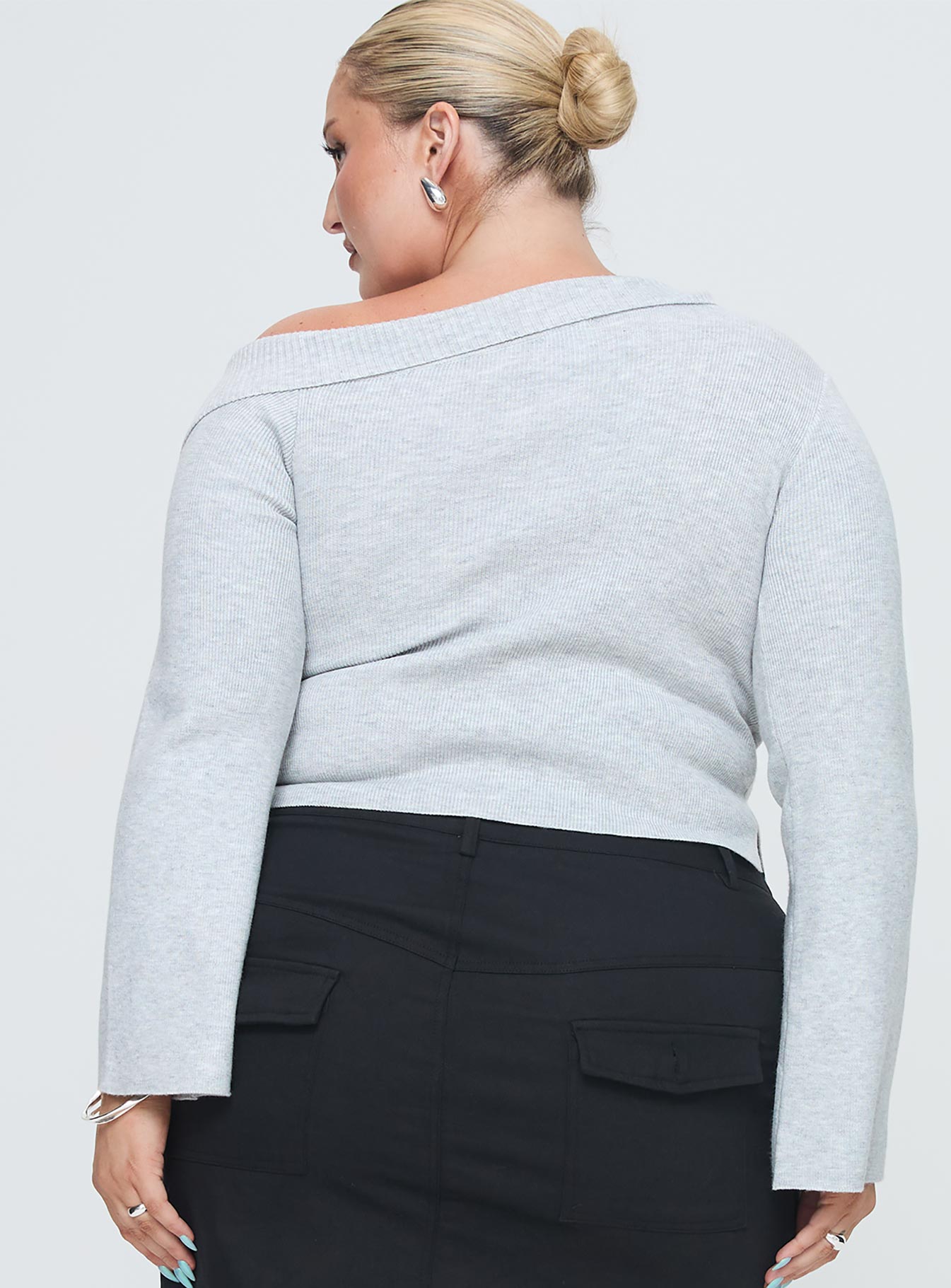 Sina Off The Shoulder Top Grey Curve - Image 9