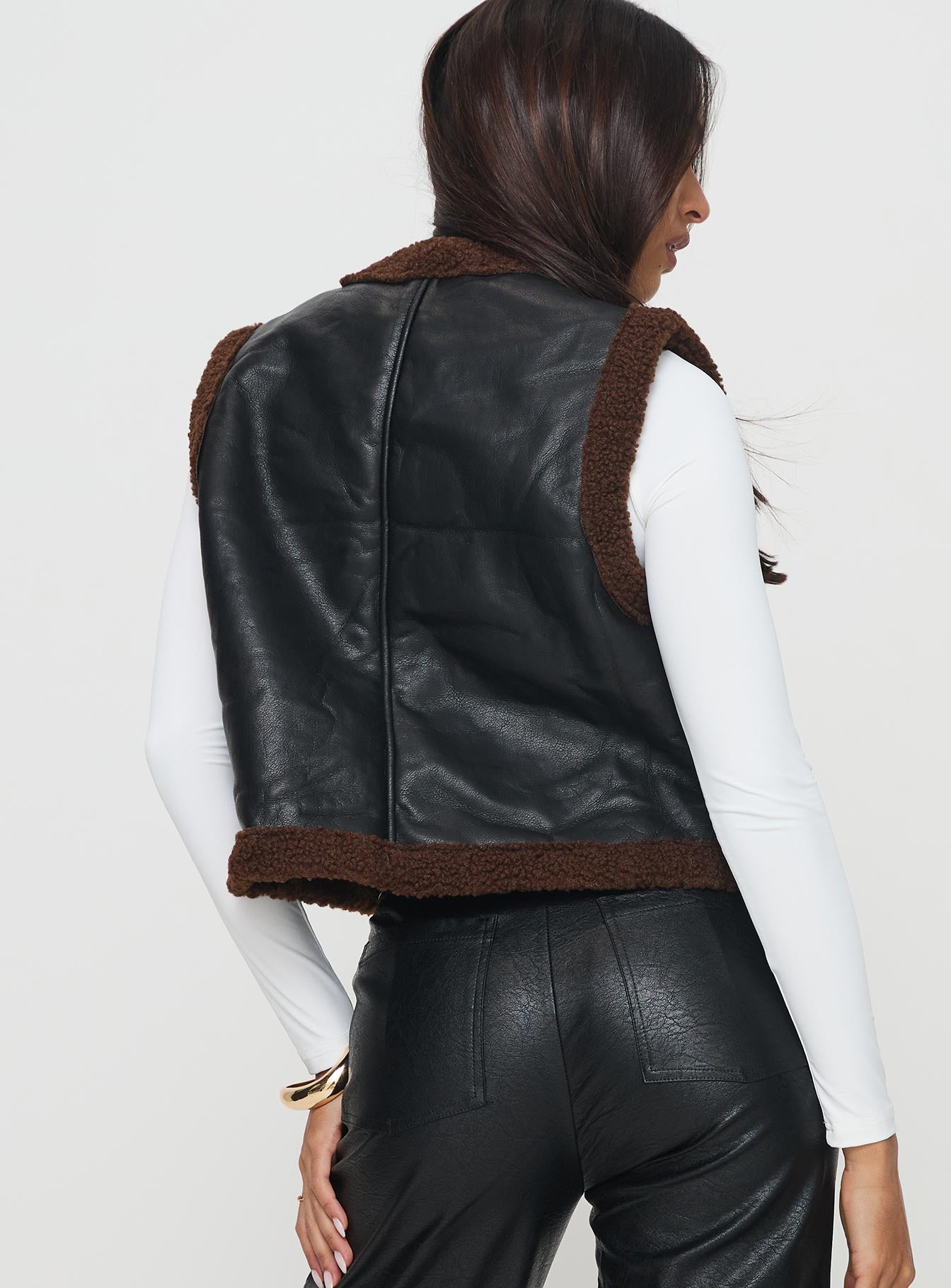 Henson Vest Black - Image 4