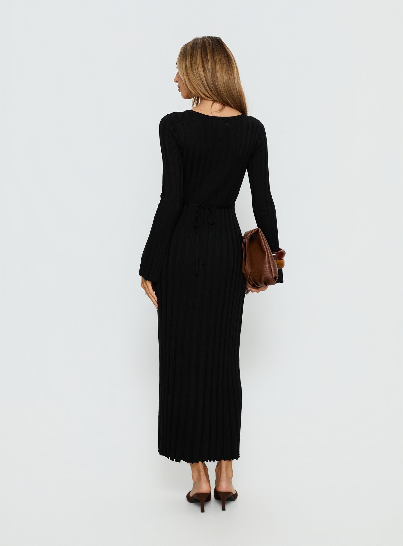 Gratuita Long Sleeve Rib Maxi Dress Black - Image 4