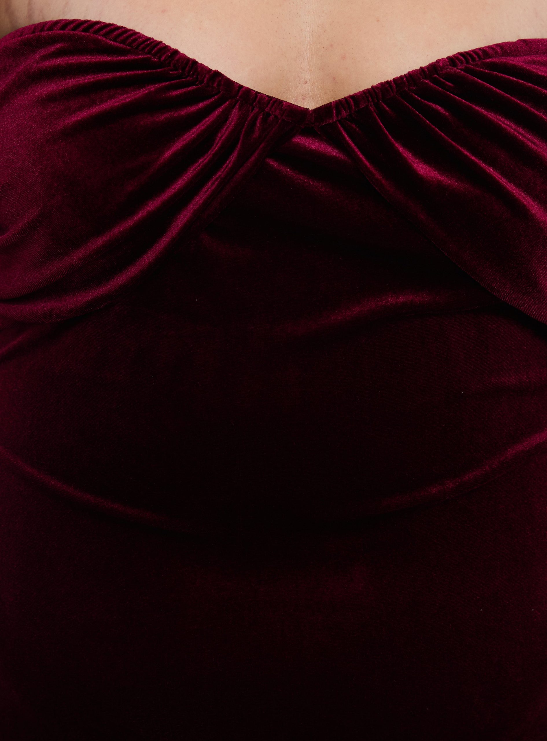 Irena Strapless Maxi Dress Burgundy Curve - Image 6
