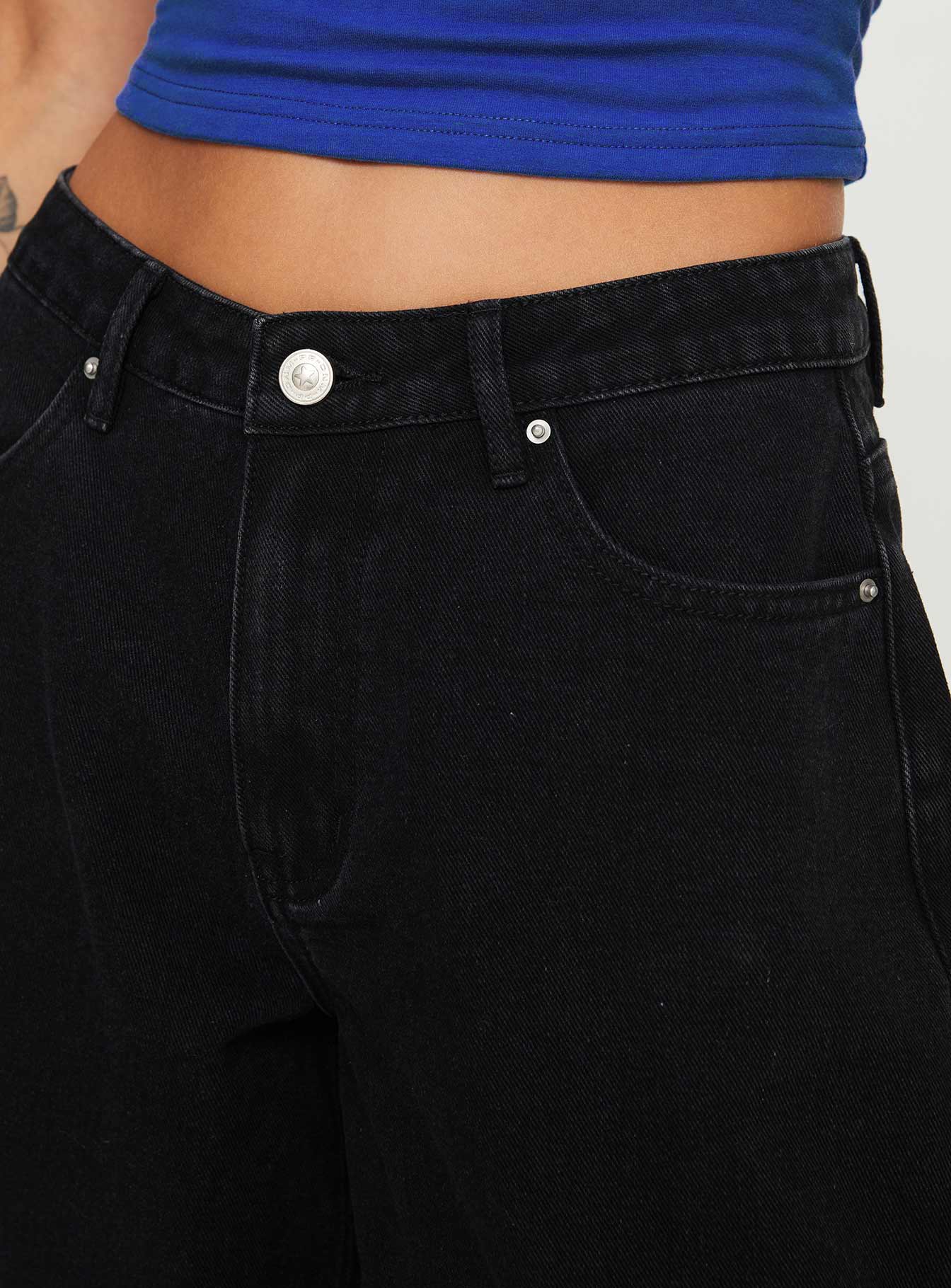 Naylor Mid Rise Wide Leg Jeans Washed Black Tall - Image 6