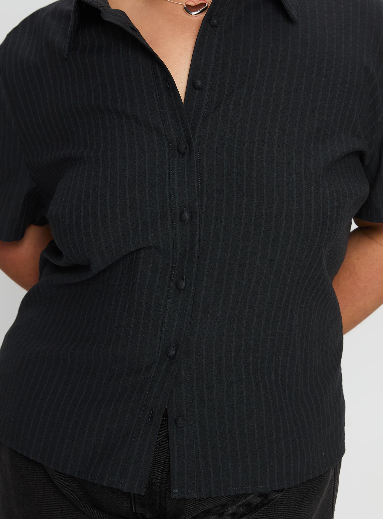 Arnica Top Black Stripe Curve - Image 6