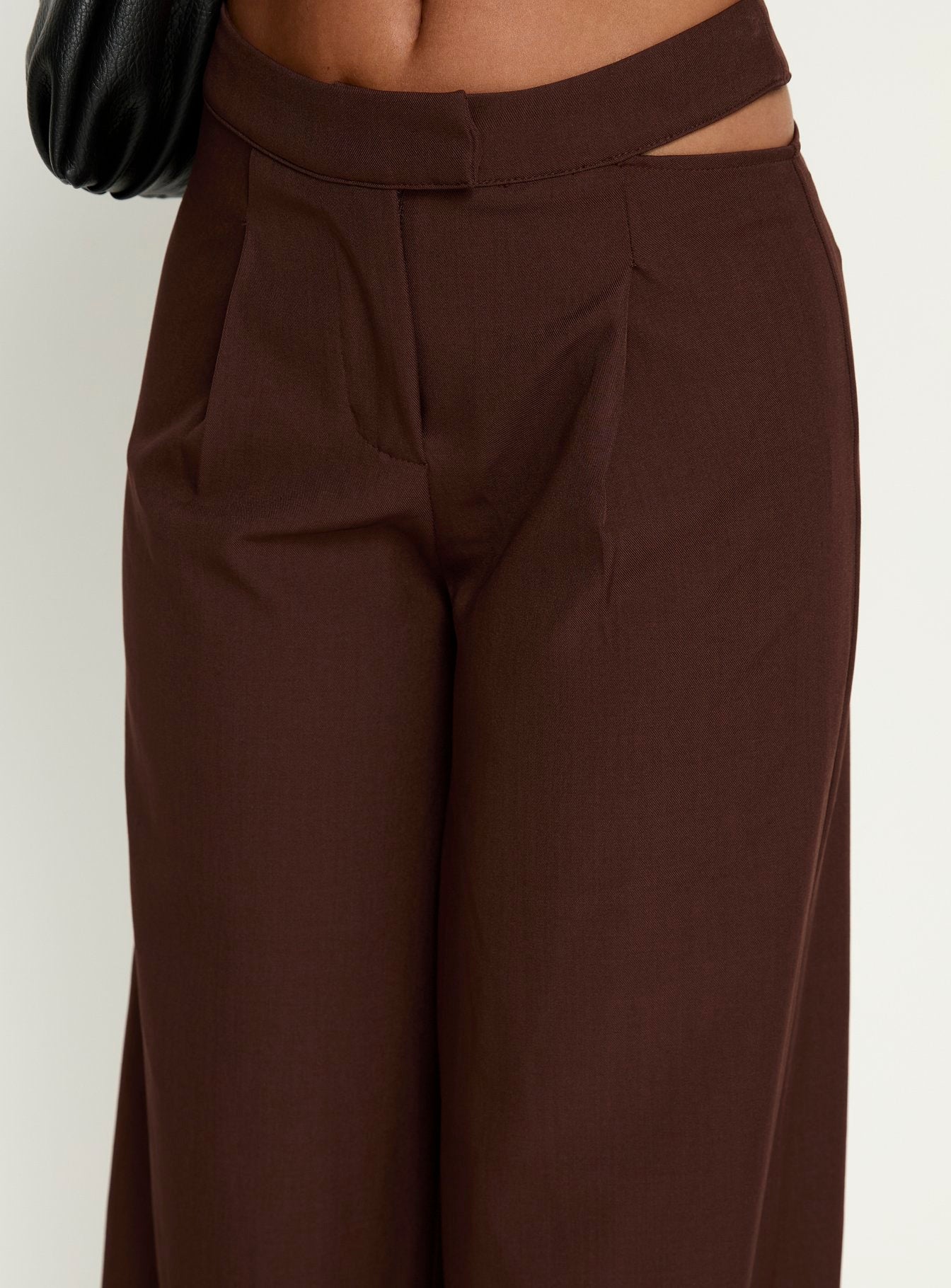 Alys Cut Out Straight Leg Pant Brown - Image 5