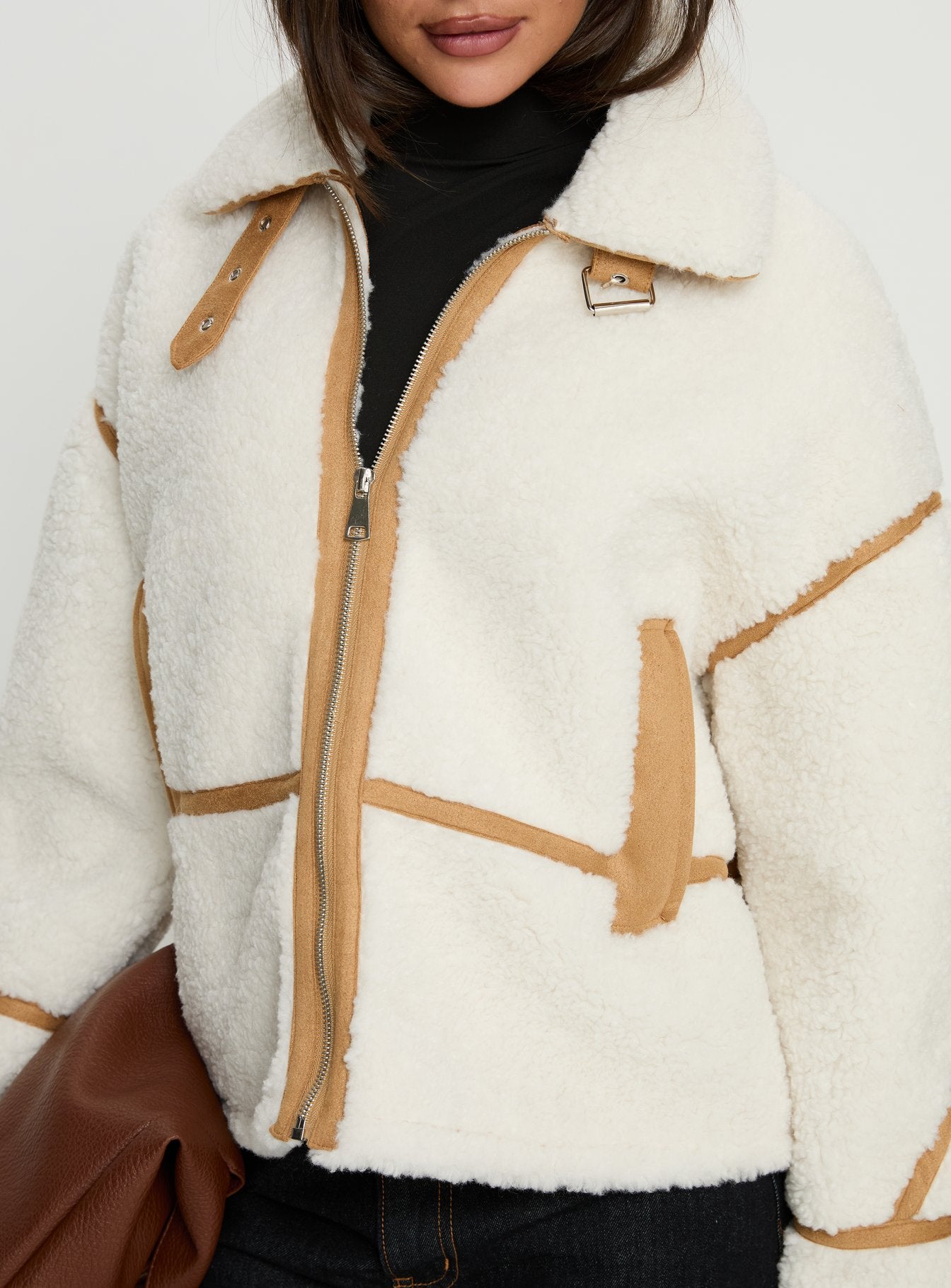 Briane Contrast Teddy Jacket White - Image 6