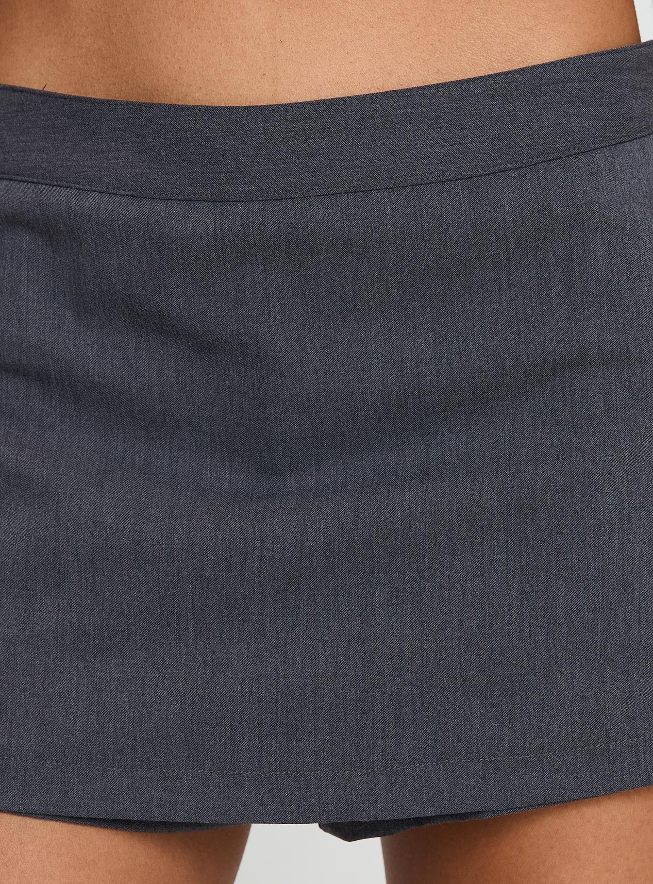 Jorge Skort Charcoal - Image 6