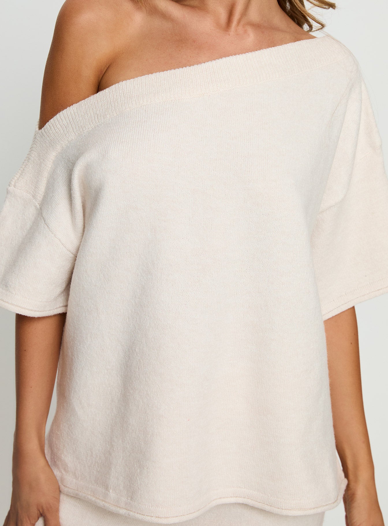 Kourta Off Shoulder Oversized Knit Top Oat - Image 6