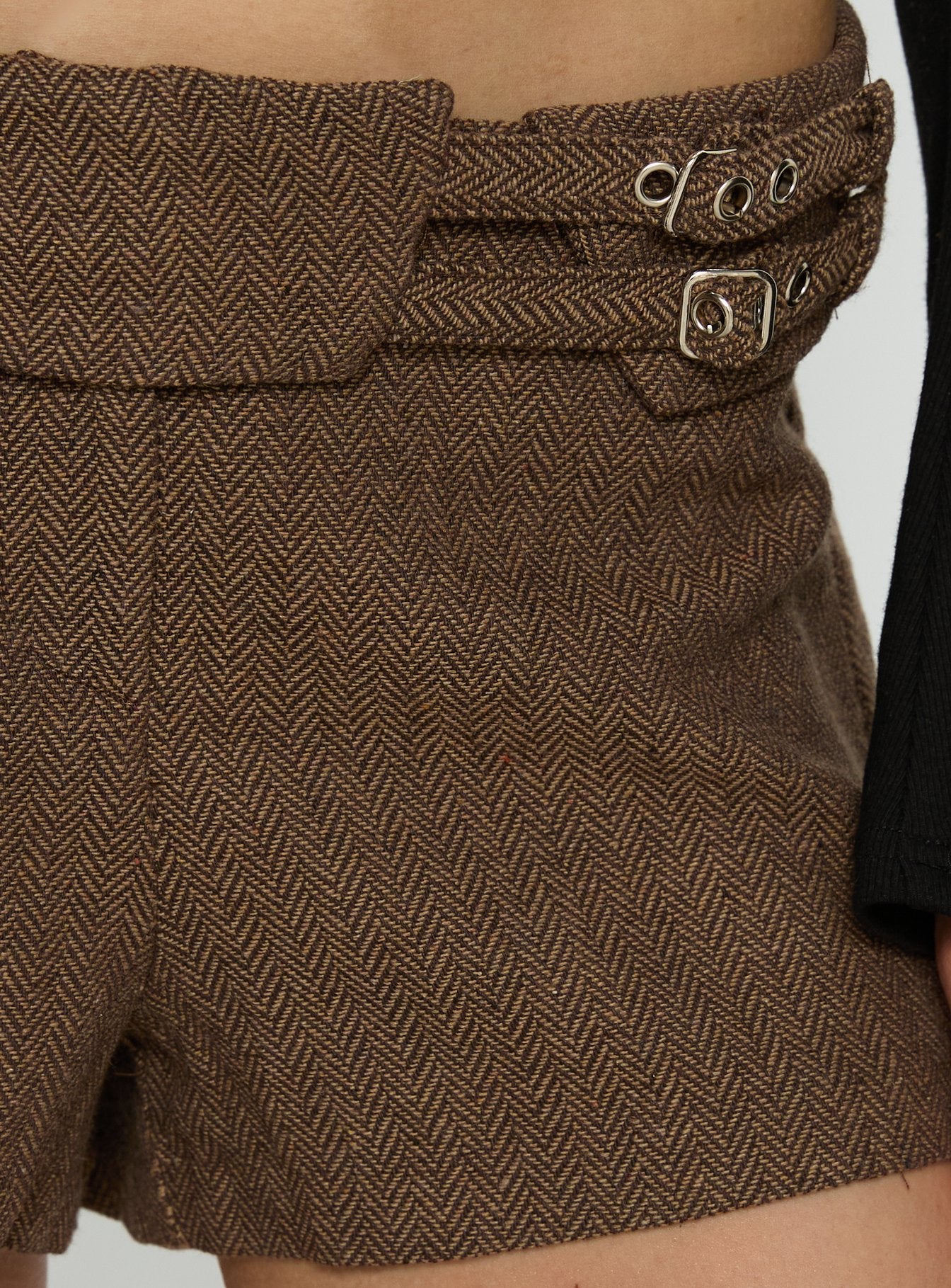 Maddelena Foldover Waist Buckle Detail Shorts Brown - Image 6