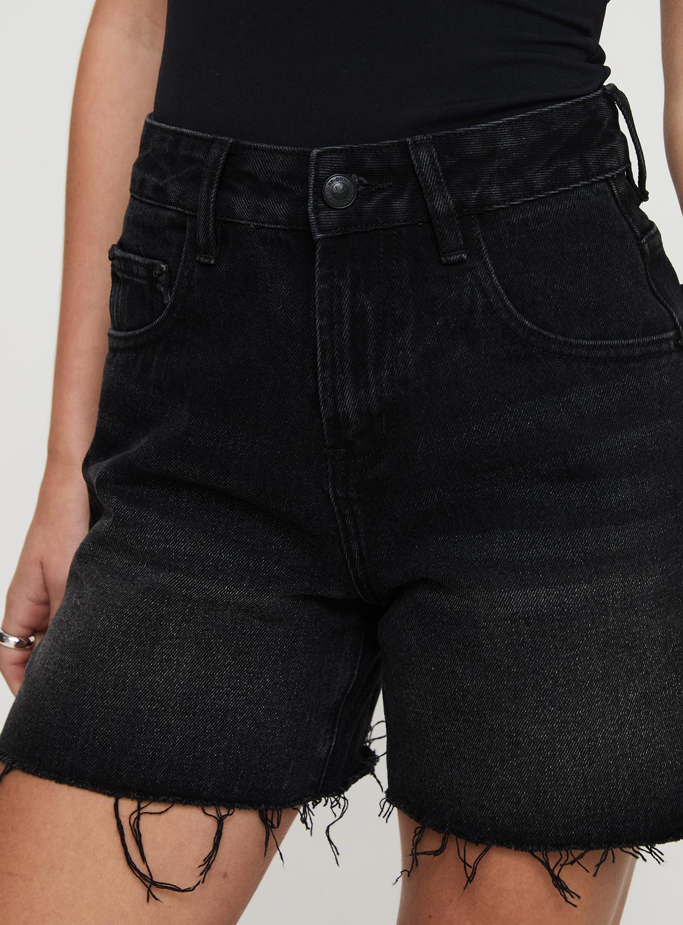 Hayelle Denim Shorts Washed Black - Image 6