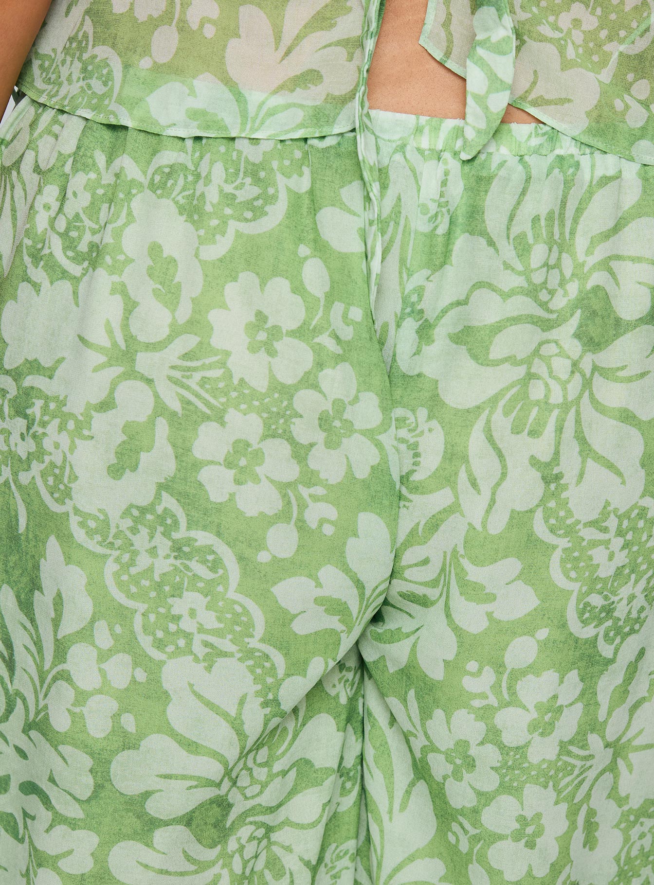 Finesse Pants Green Floral Curve - Image 6