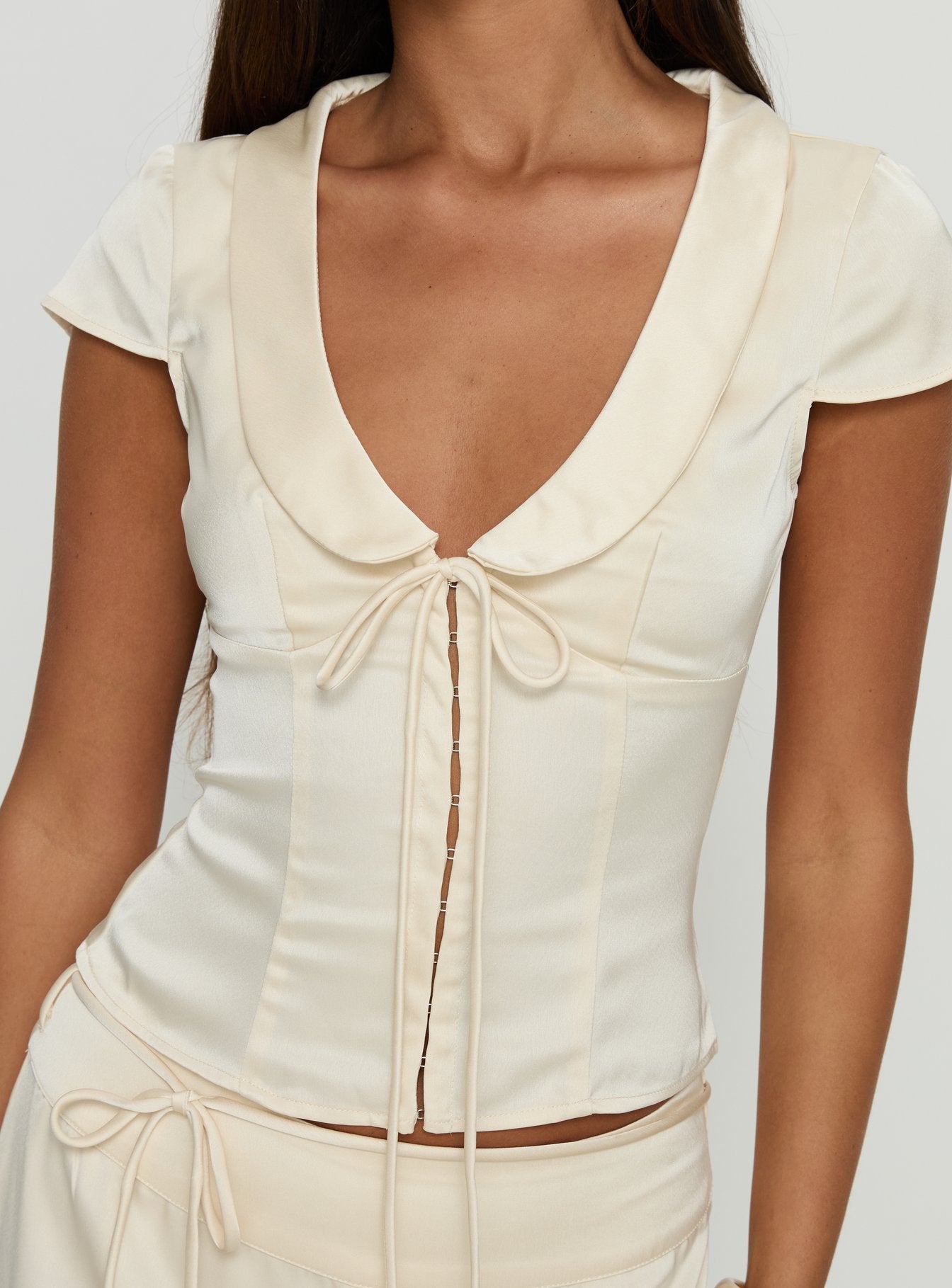 Aubrette Satin Collar Top Cream - Image 6