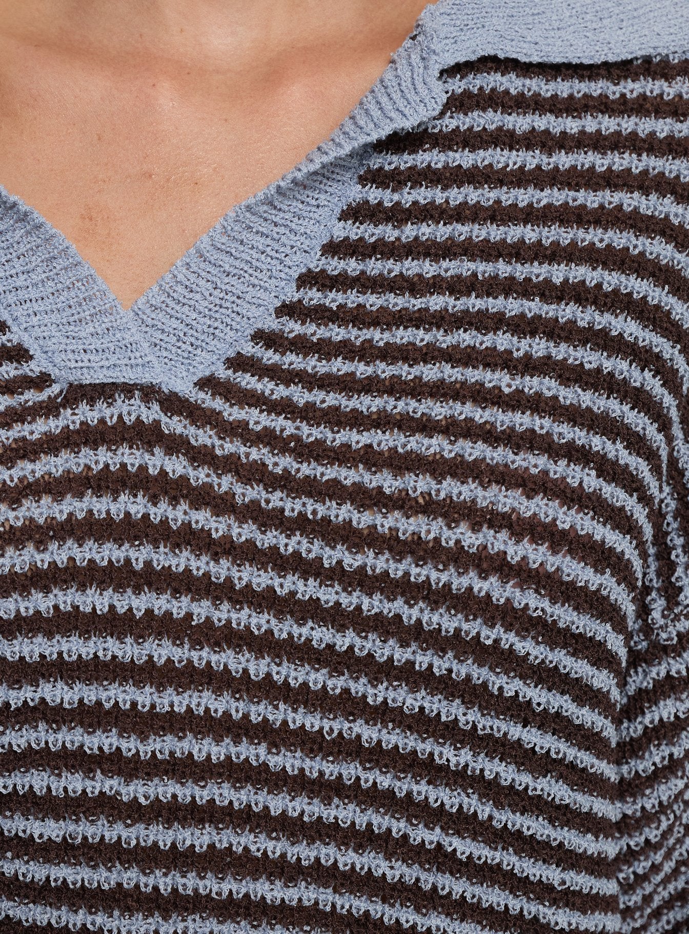 Serenique Collared Short Sleeve Knit Top Blue / Chocolate - Image 6