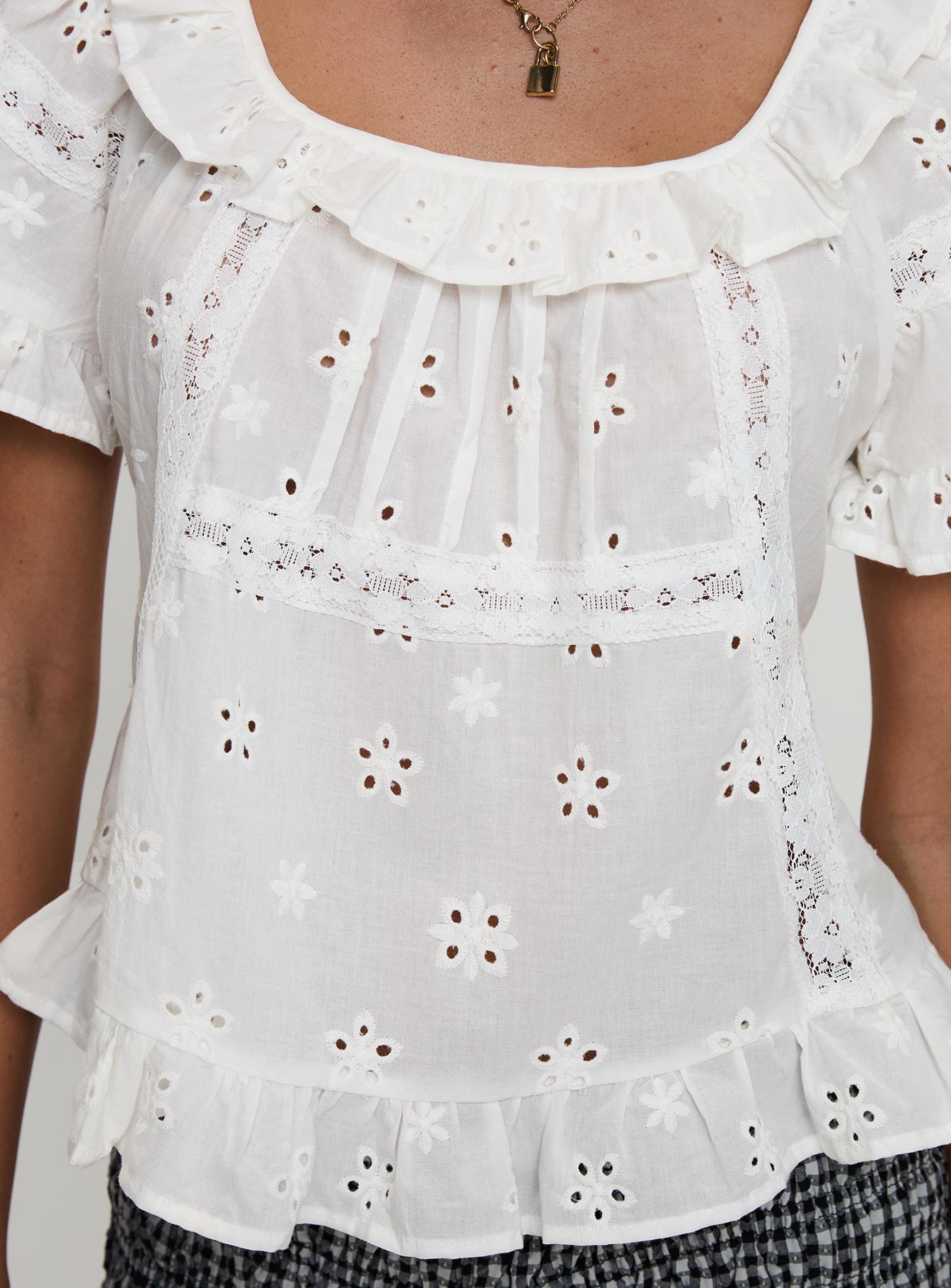 Teigen Broiderie Top White - Image 6