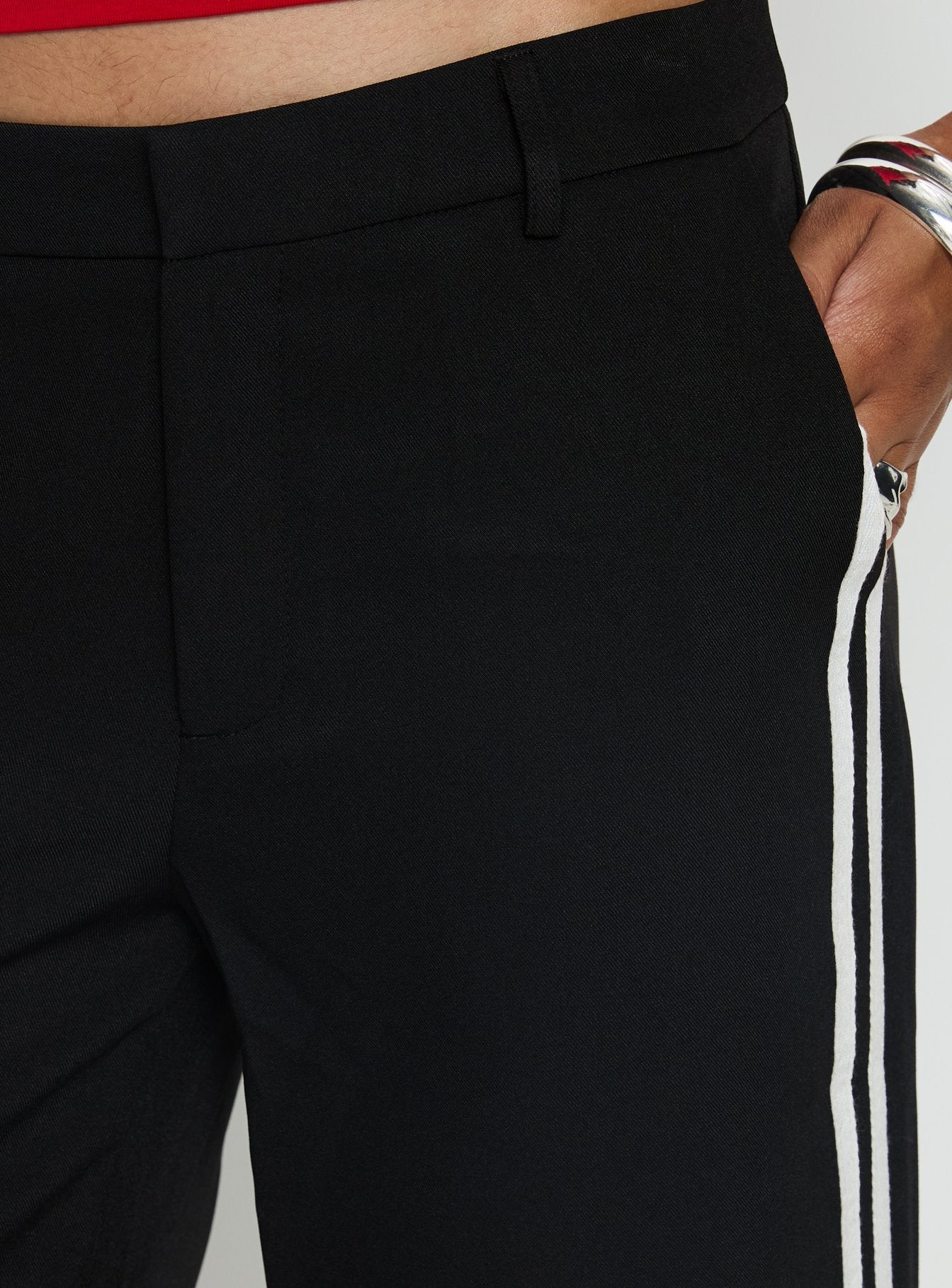 Genesis Capri Pants Noir - Image 7