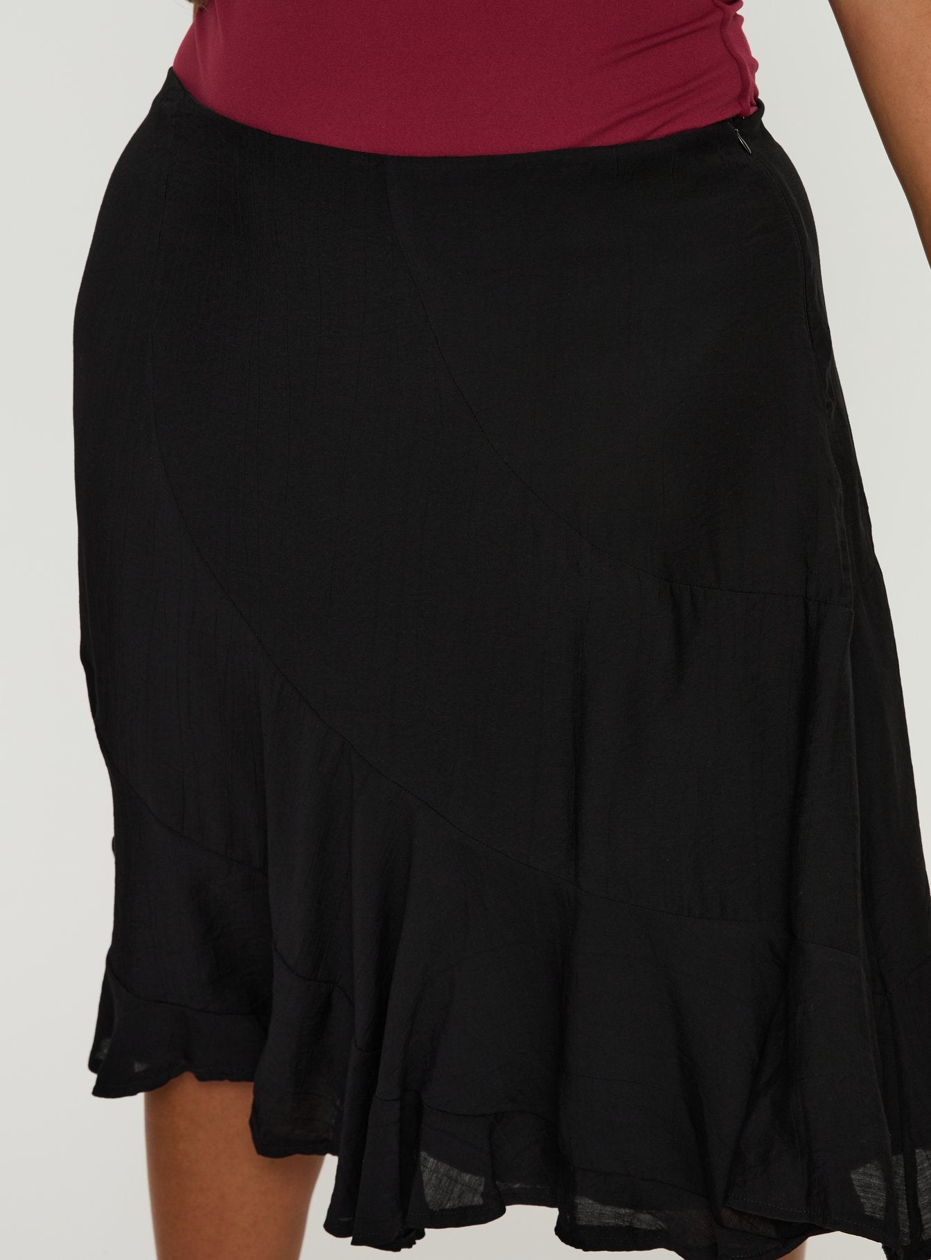 With Kindness Midi Skirt Black Curve - Image 6