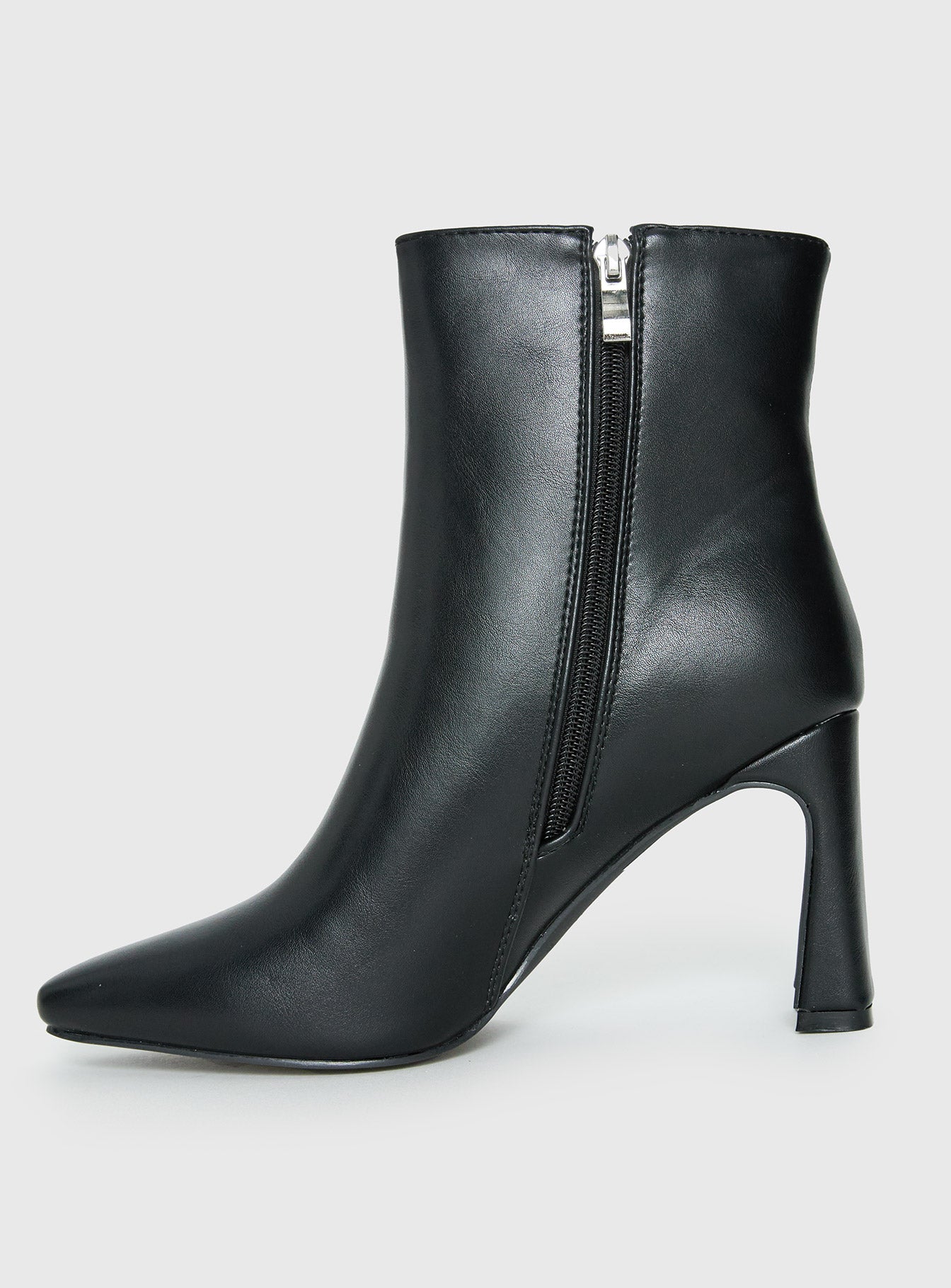 Sawyer Ankle Boots Black - Image 5