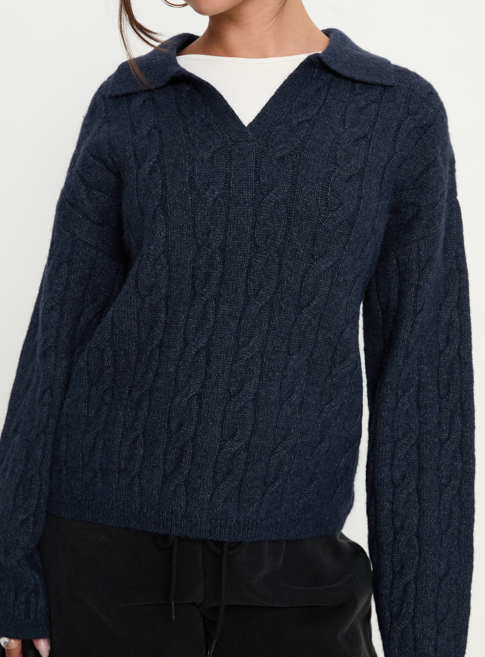 Brodey Collared Cable Knit Sweater Navy - Image 5