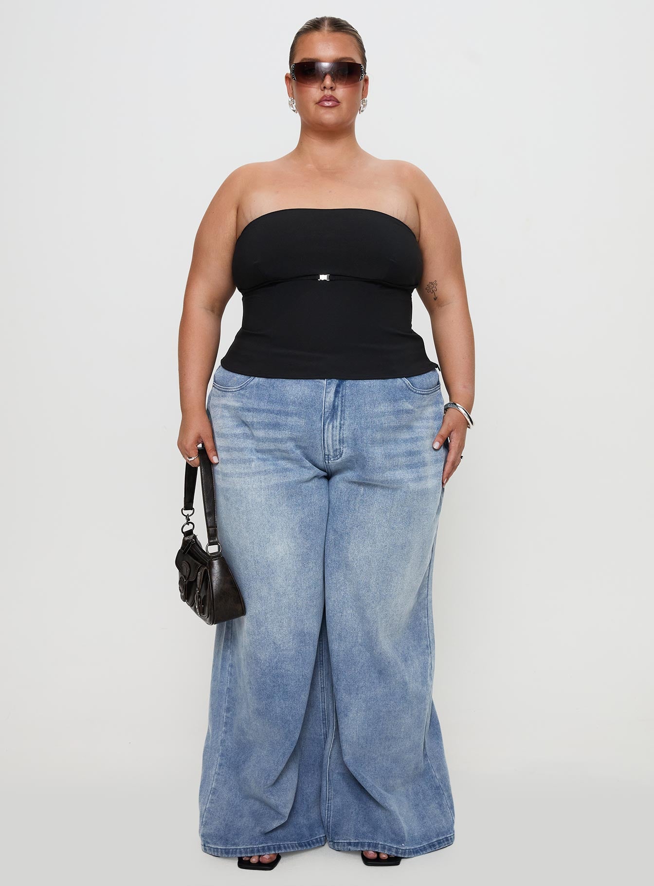 Flounce Strapless Top Black Curve - Image 7