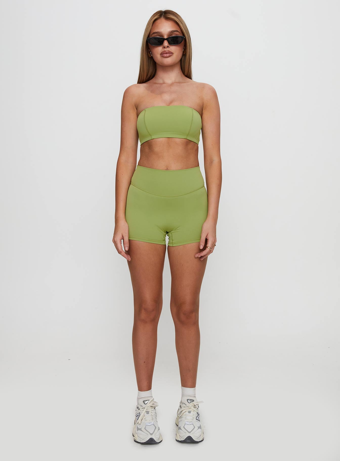 Touchdown Active Contour Short Green - Image 7