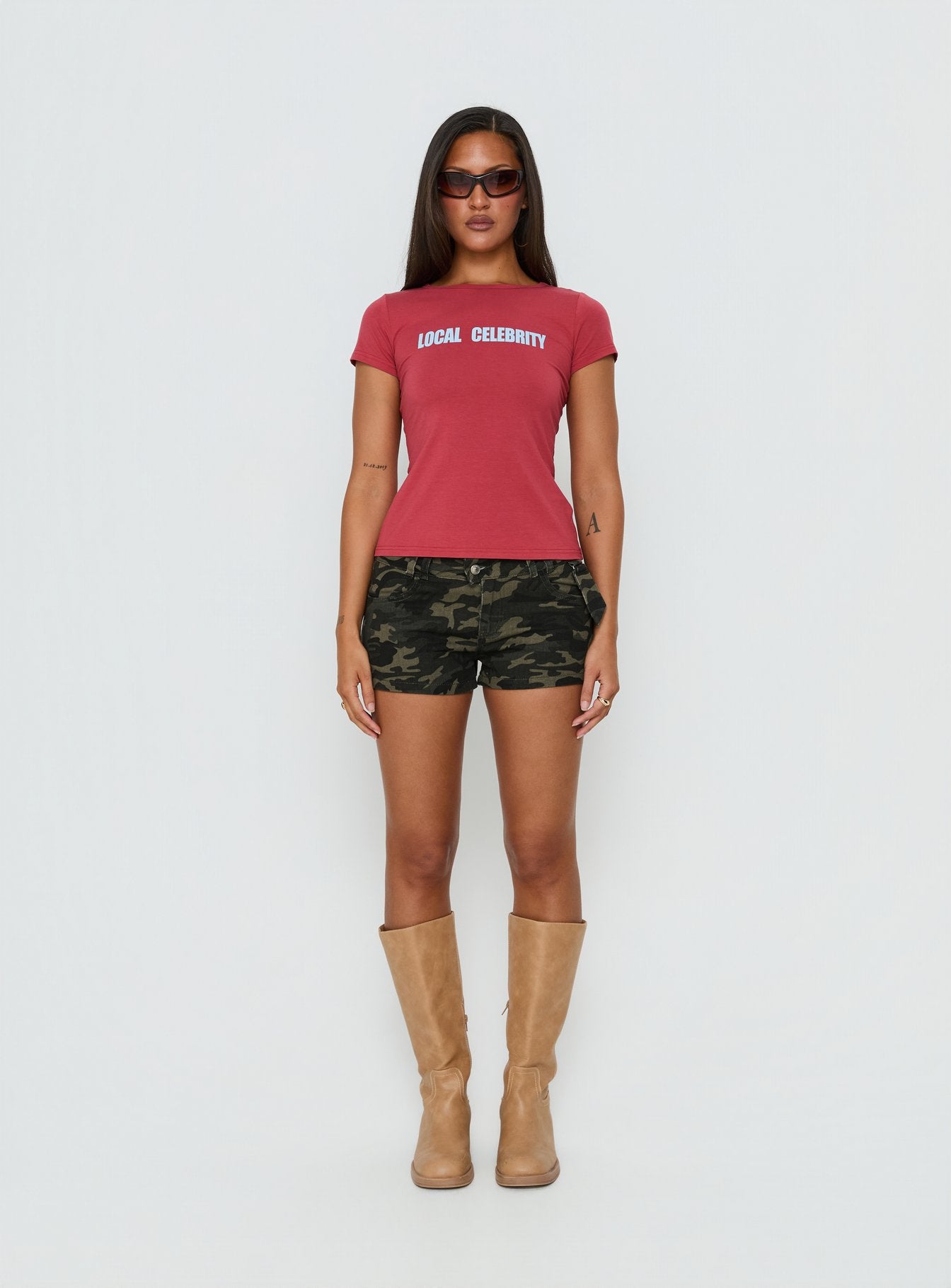 Local Celebrity Graphic Top Washed Red - Image 7