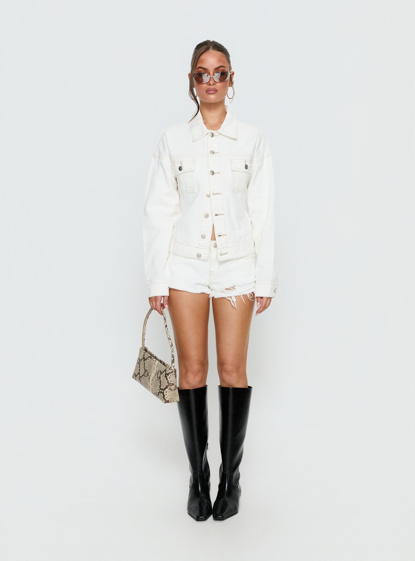 Posse Distressed Micro Denim Shorts White - Image 7