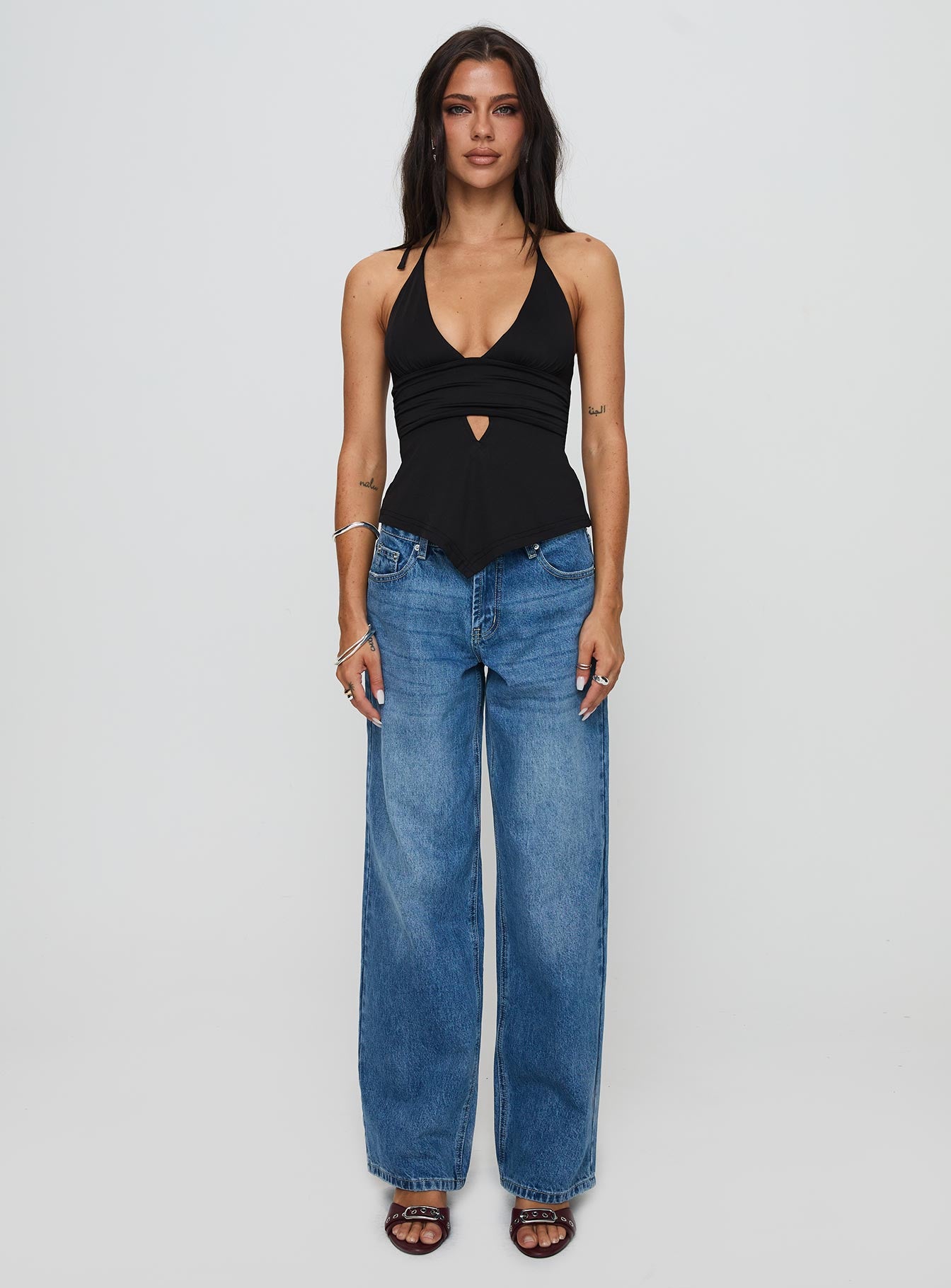 Serenitia Mid Rise Relaxed Jeans Mid Blue Wash - Image 6