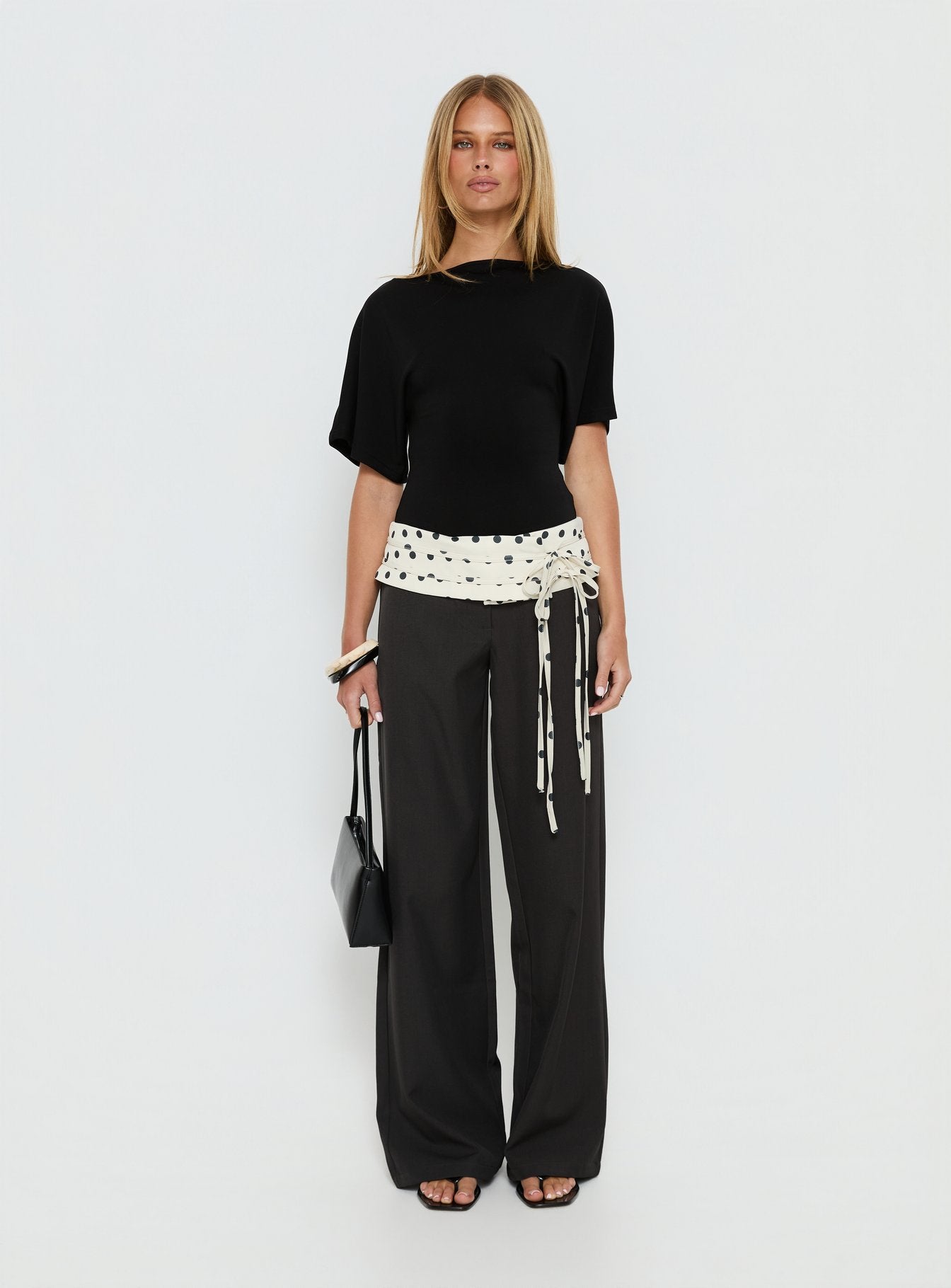 Arazia Cinched Short Sleeve Top Black - Image 7
