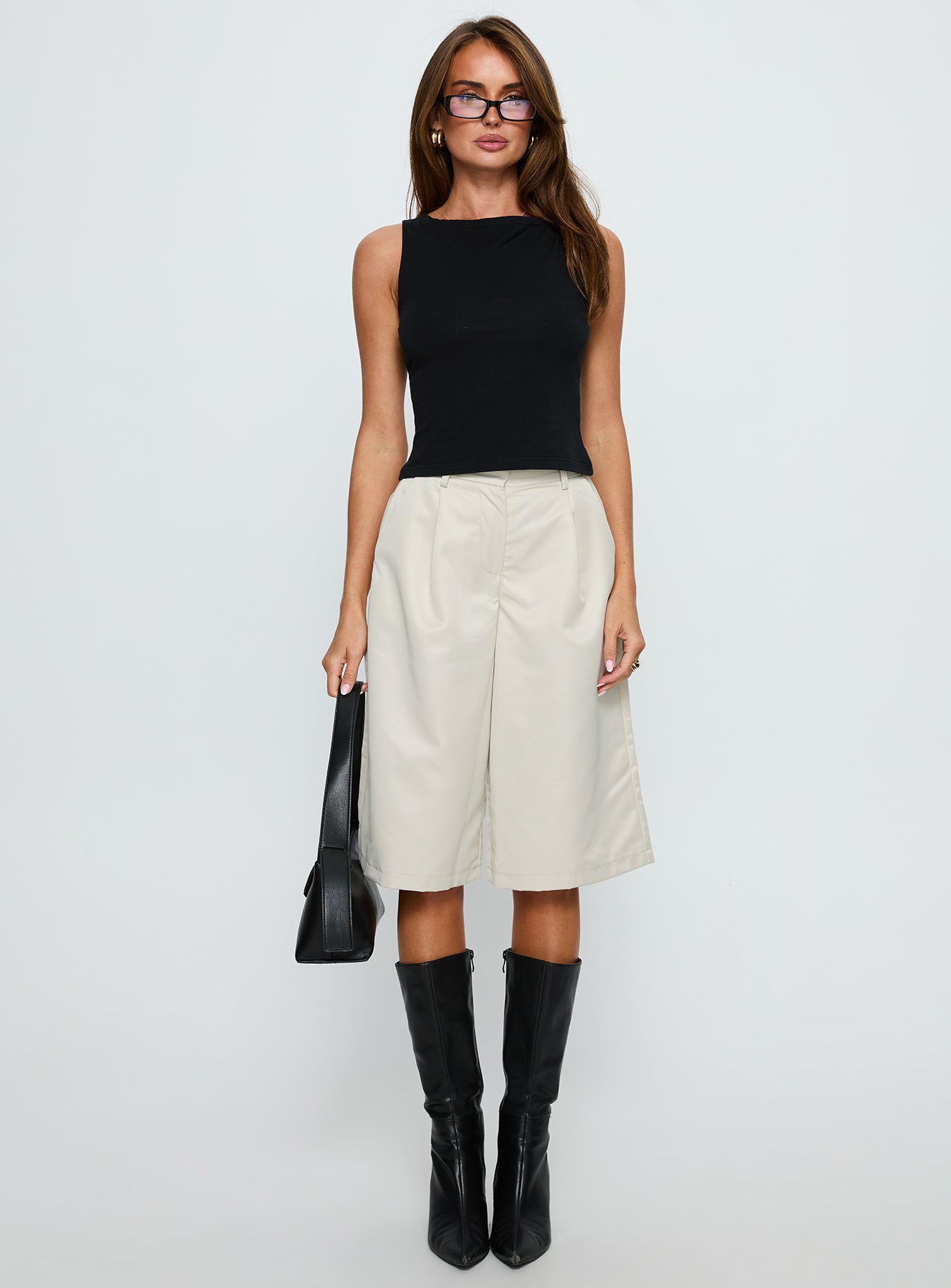Jakai Longline Tailored Short Cream - Image 7