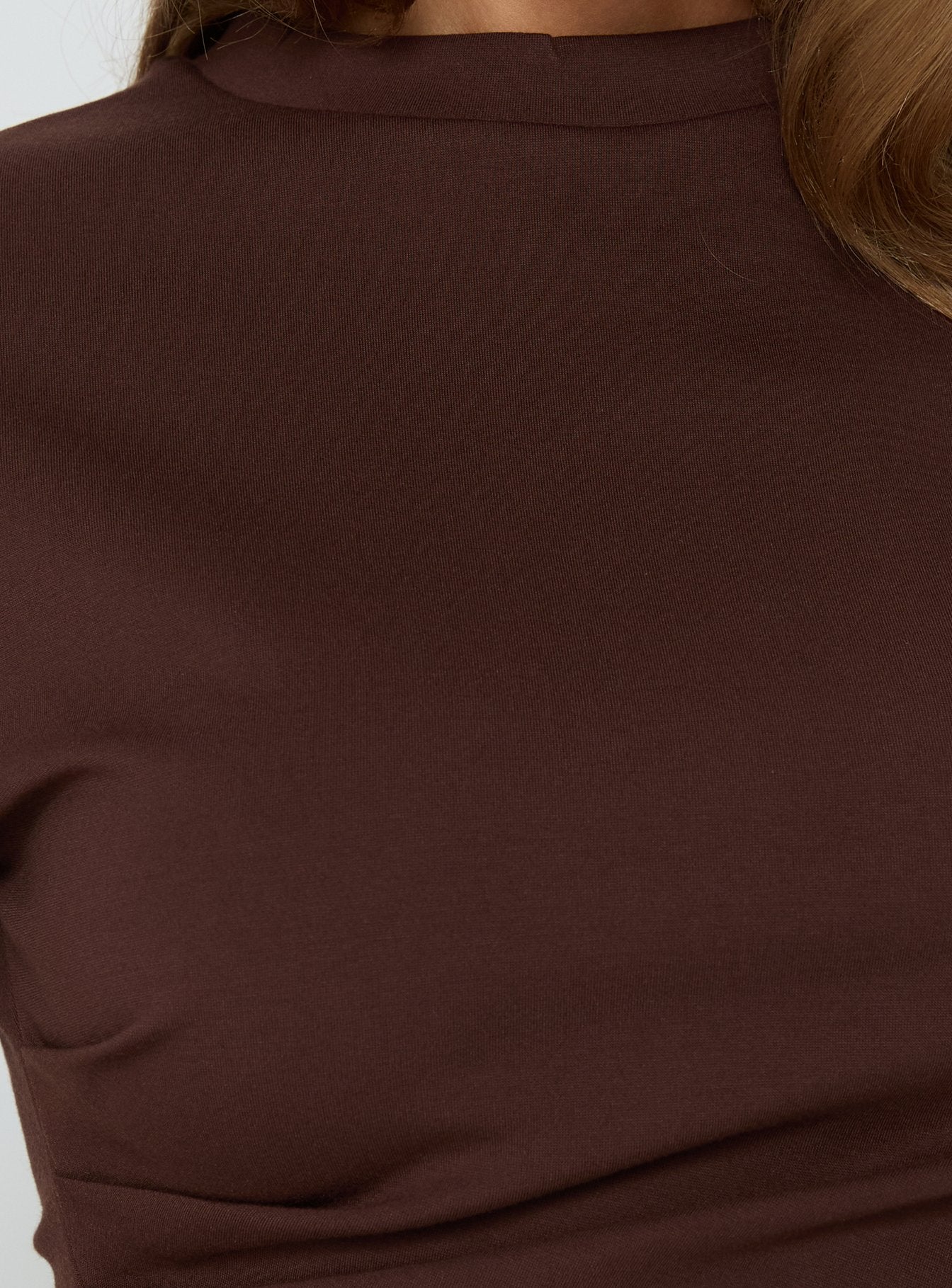Lioxa Ruched Waist Tee Chocolate - Image 7