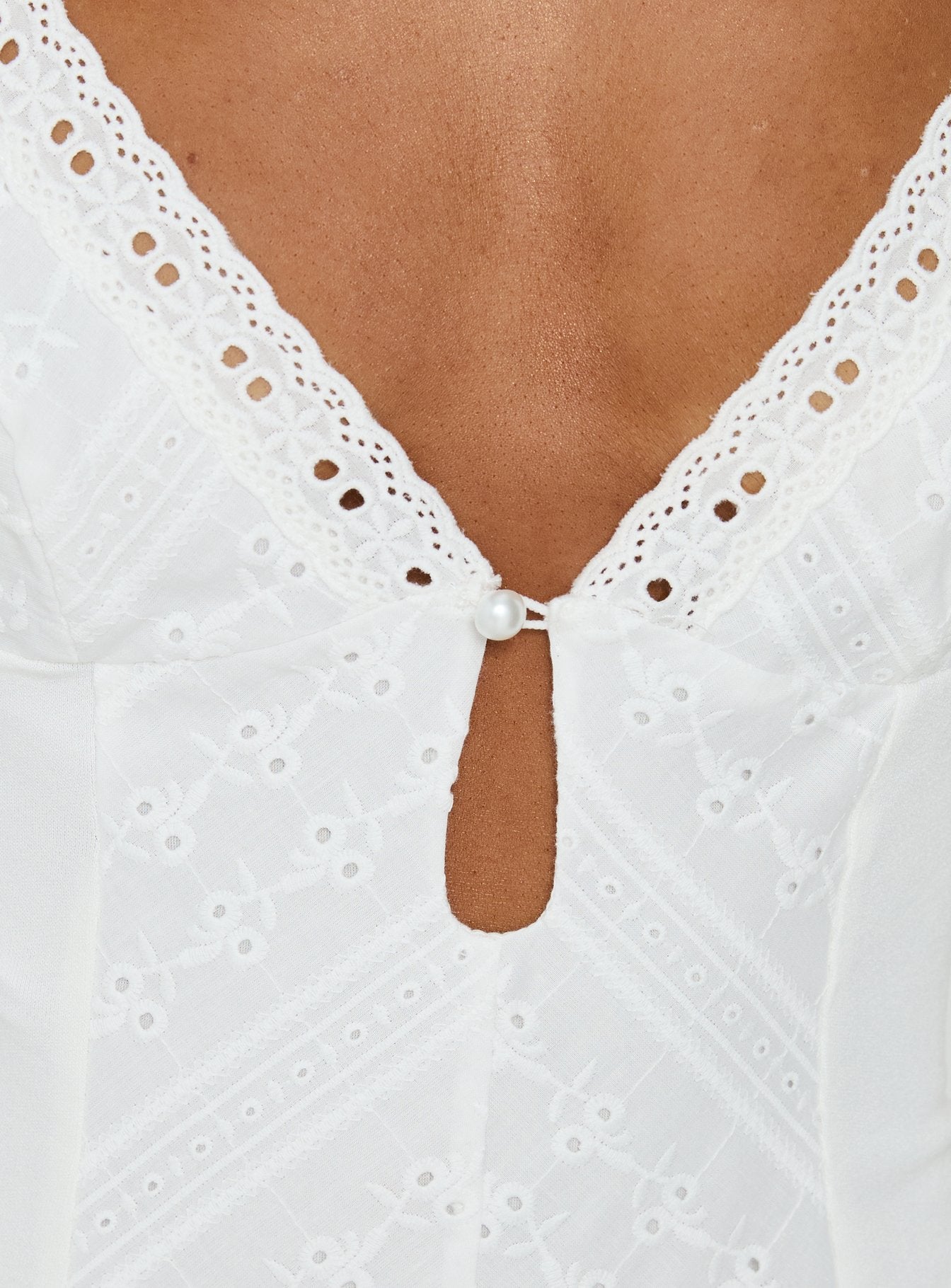 Nerisse Keyhole Bodysuit White - Image 8