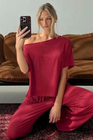 Cozy Hour Sleep Relaxed Off Shoulder Top Red