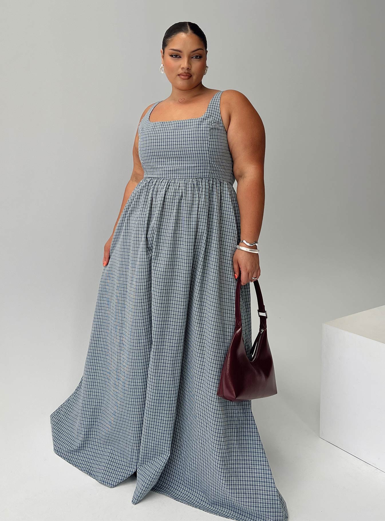 Cartmel Check Maxi Dress Navy Curve - Image 8