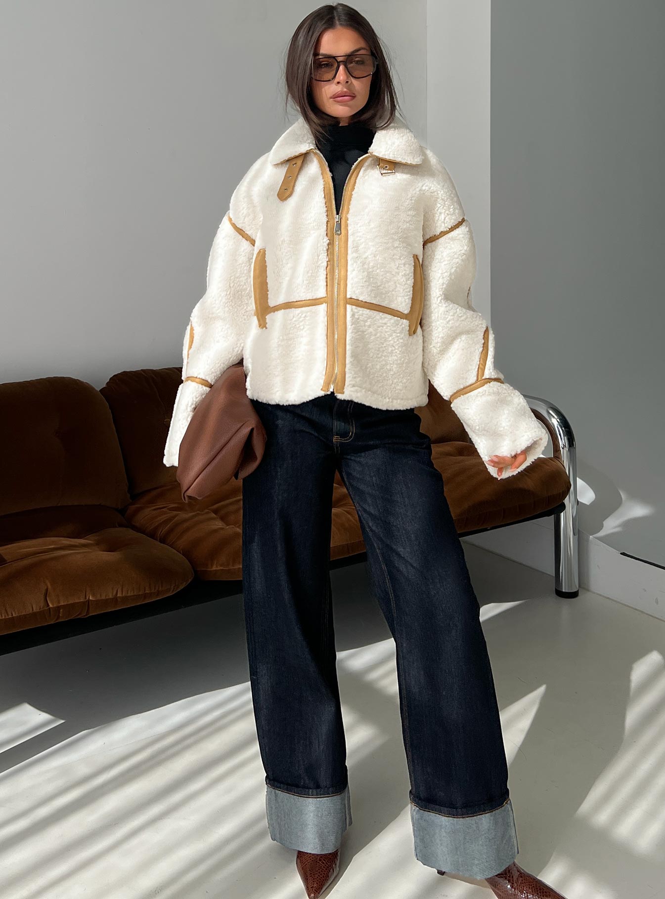 Briane Contrast Teddy Jacket White - Image 8