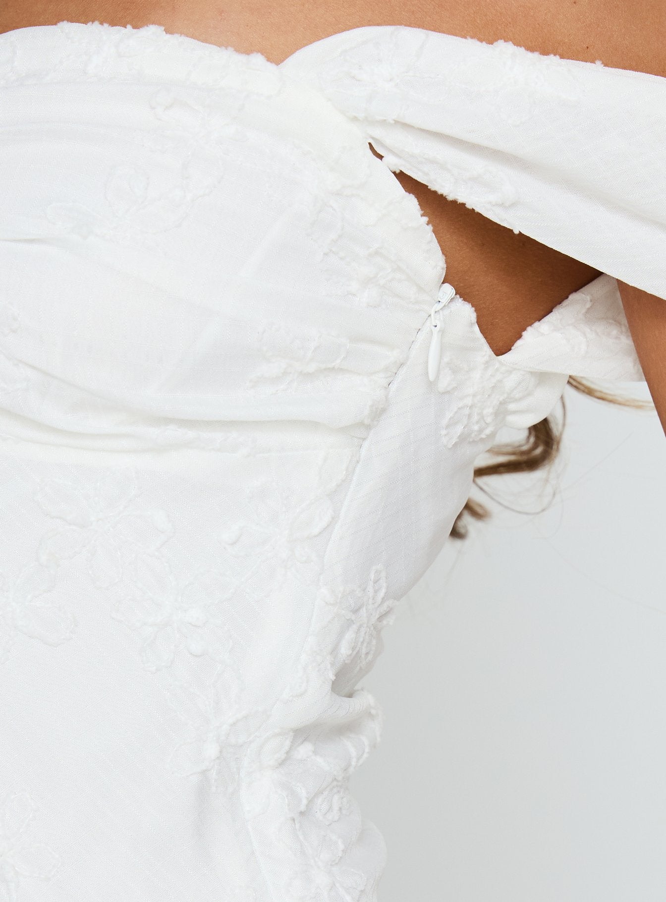Rozerie Off Shoulder Mini Dress White - Image 8