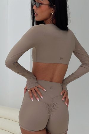 Touchdown Active Contour Short Taupe