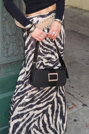 Addie Buckle Detail Shoulder Bag Black