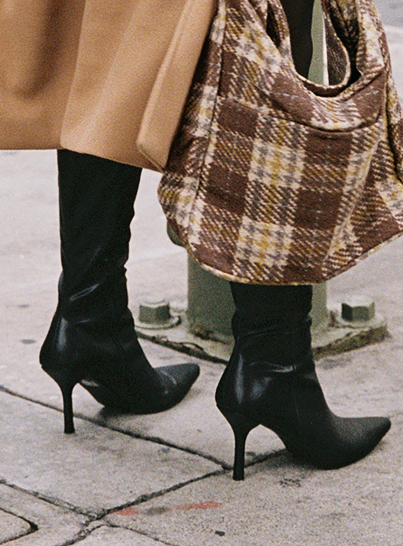 Elodiee Knee High Boots Black - Image 6