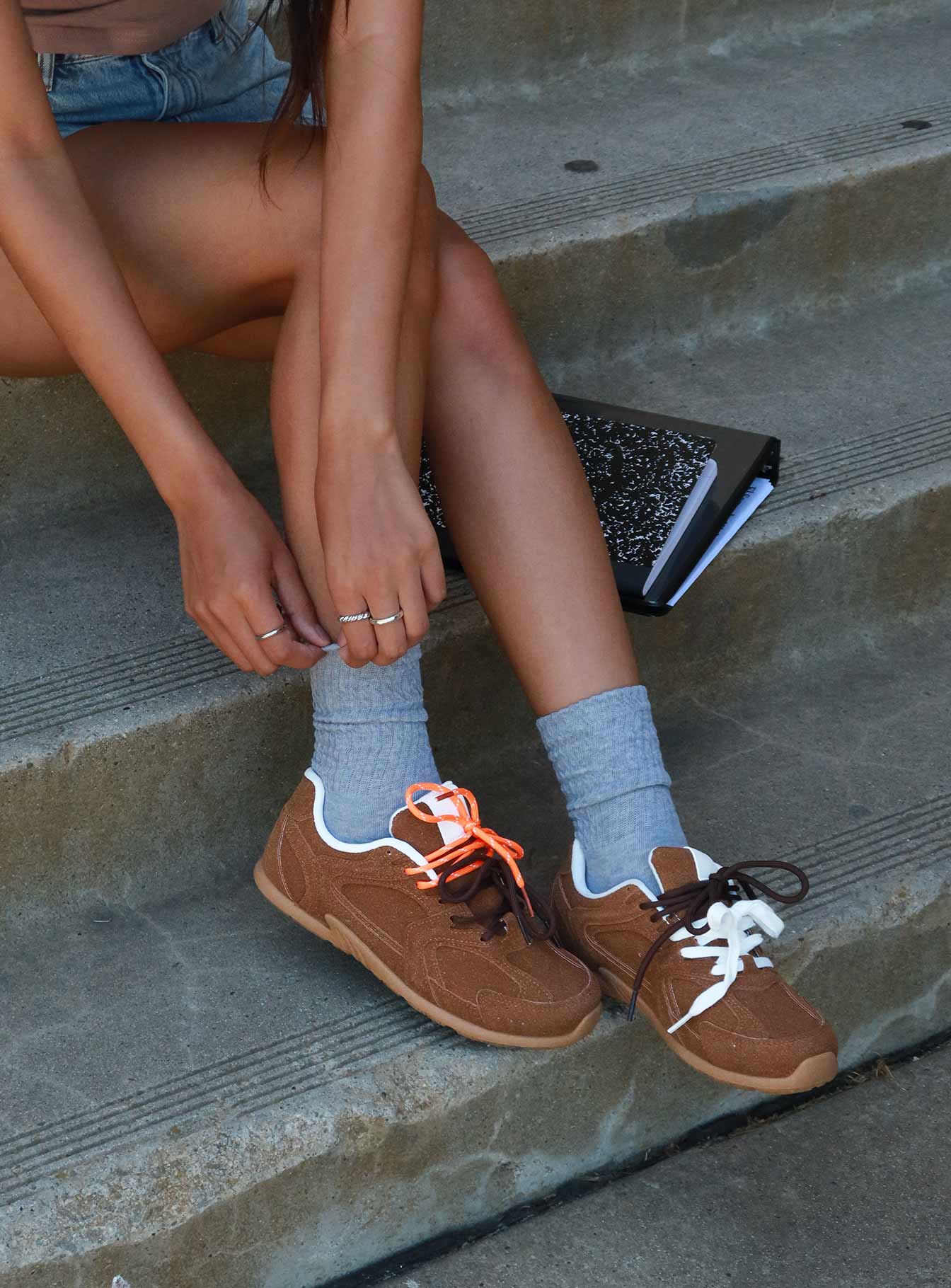 Extra Mile Sneakers Brown - Image 6
