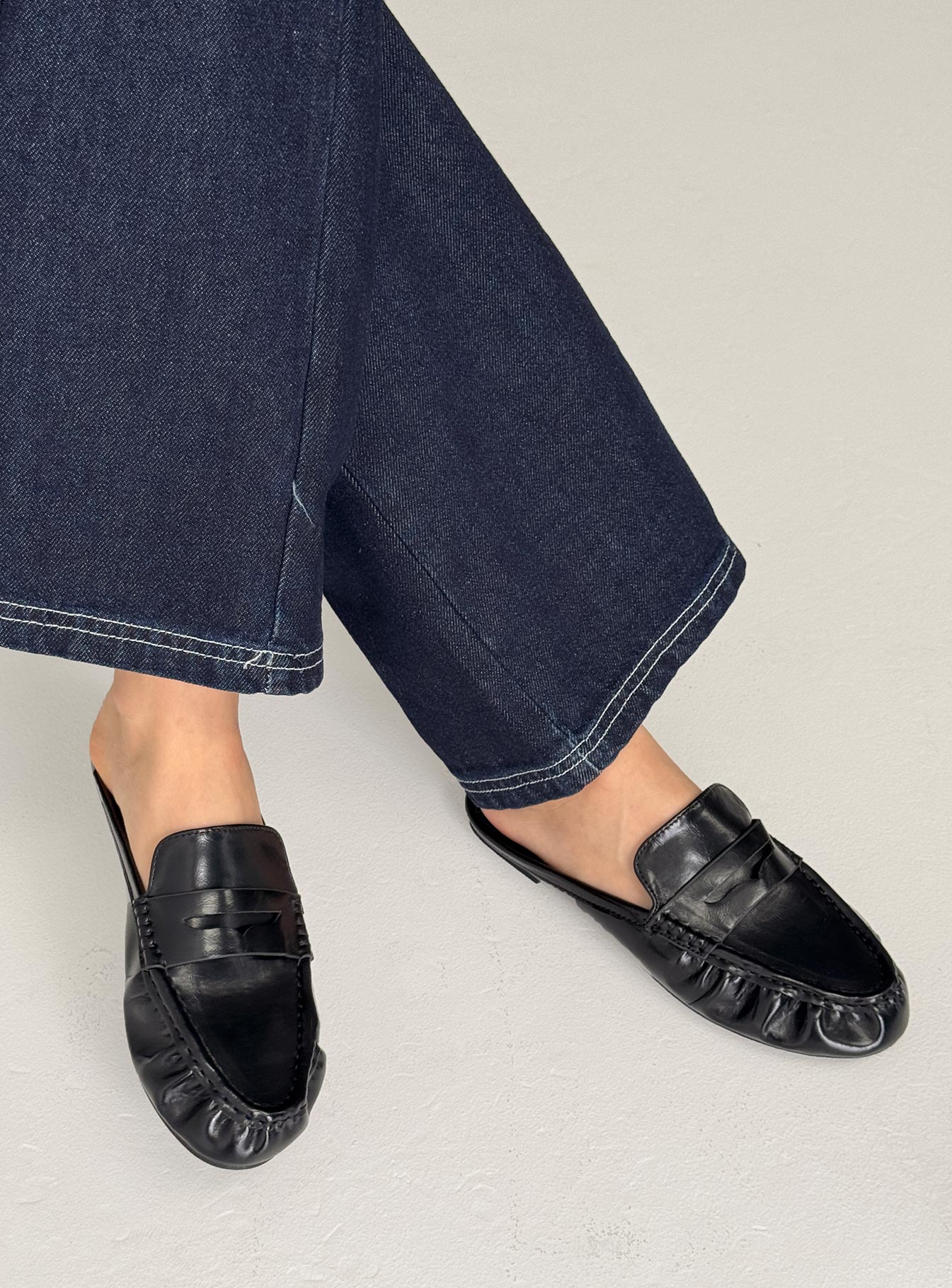 Hot Row Flat Loafers Black - Image 6