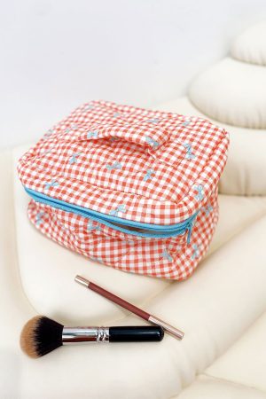 Light Year Pouch Red Gingham