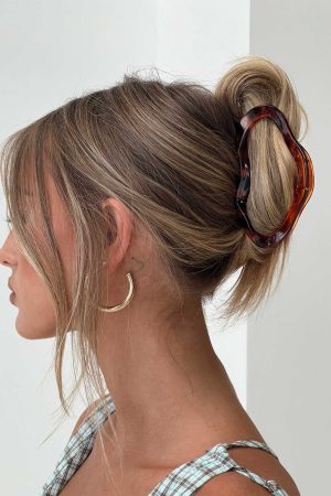 Take It Off Hair Clip Tort