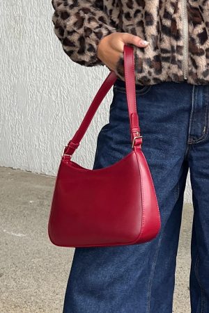 Vesperea Shoulder Bag Red
